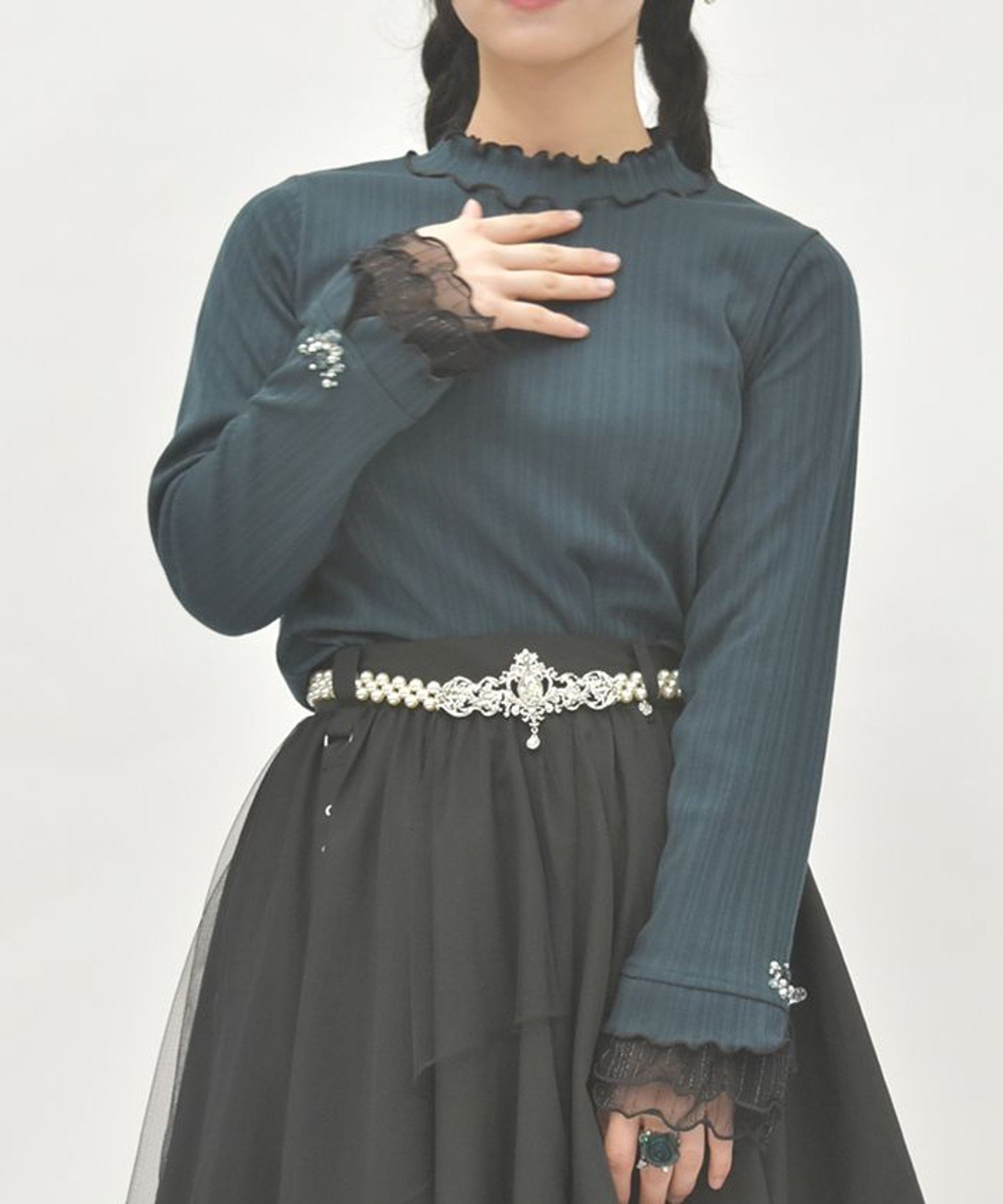 【アクシーズファム/axes femme】のラメチュールメロープルオーバー インテリア・キッズ・メンズ・レディースファッション・服の通販 founy(ファニー)  ファッション Fashion レディースファッション Fashion for Women トップス・カットソー Cut & Sew Tops カジュアルプルオーバー・ニットトップス Pullovers & Knit Tops / Casual Pullovers インナー Innerwear 秋 Autumn カラフル Colorful Design ストライプ Stripe, Striped Pattern スリット Slit, Slit Detail パープル Purple, Violet パール Pearl, Pearl Accent ビジュー Bijou, Jewel-like Accent フリル Frill, Ruffle ワンポイント One Point, Statement Accent 冬 Winter / This Winter おすすめ Recommended / Our Picks Dグリーン|ID: prp329100004721695 ipo3291000000034353510