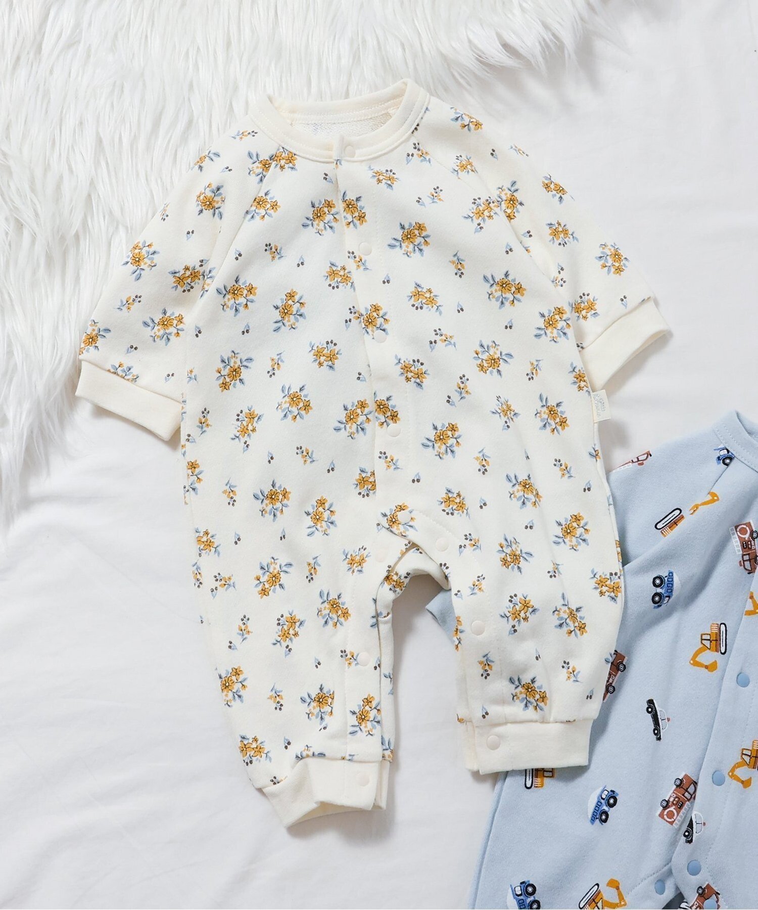 【エフオー オンラインストア/F.O.Online Store / KIDS】のWEB限定 裏毛4柄カバーオール インテリア・キッズ・メンズ・レディースファッション・服の通販 founy(ファニー) 　ファッション　Fashion　キッズファッション　Fashion for Kids　ギフト プレゼント　Gift / Present　プリント　Print, Printed Pattern　ベビー　Baby, Babywear　ロンパース　Romper, Jumpsuit　アイボリー|ID: prp329100004721714 ipo3291000000034123343