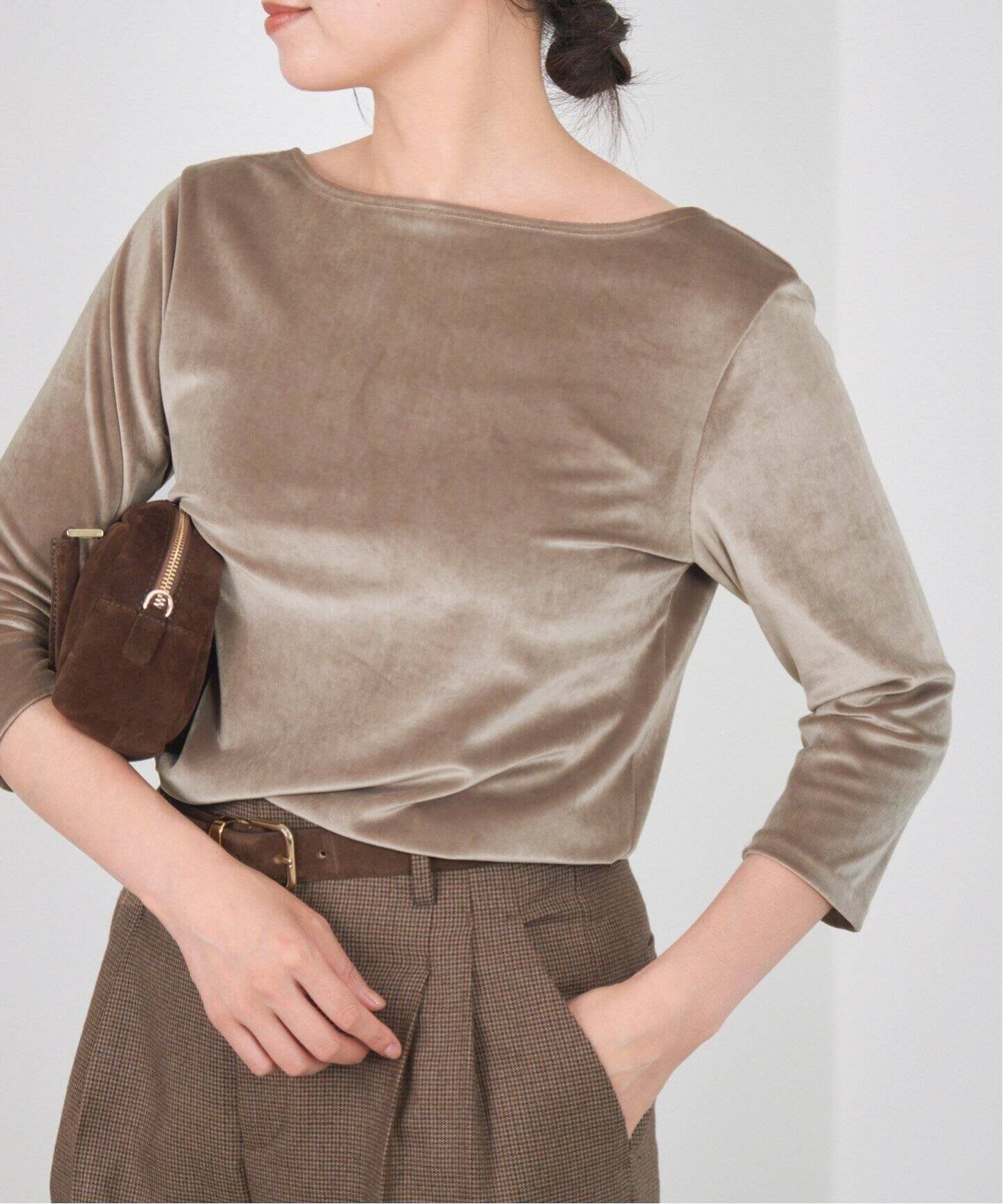 【イエナ/IENA】の《追加》スノーベロア プルオーバー インテリア・キッズ・メンズ・レディースファッション・服の通販 founy(ファニー) 　ファッション　Fashion　レディースファッション　Fashion for Women　トップス・カットソー　Cut & Sew Tops　カジュアルプルオーバー・ニットトップス　Pullovers & Knit Tops / Casual Pullovers　ベロアトップス　Velour Tops / Velvet-Look Items　2025年　2025　2025-2026秋冬・A/W　Autumn/Winter 2025–26 AW25–26　フィット　Fit, Slim Fit　ベロア　Velour, Soft Velvet　人気　Popular, Best Seller　秋　Autumn　ベージュ|ID: prp329100004721717 ipo3291000000034717098