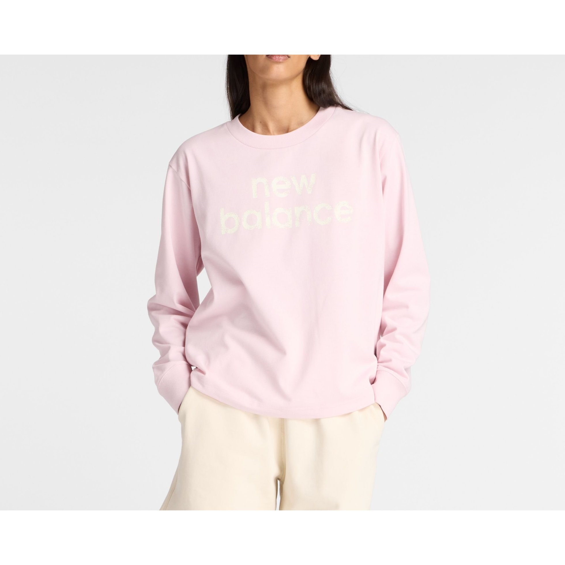 【ニューバランス/new balance】のリラックスロングスリーブTシャツ インテリア・キッズ・メンズ・レディースファッション・服の通販 founy(ファニー) 　ファッション　Fashion　レディースファッション　Fashion for Women　トップス・カットソー　Cut & Sew Tops　シャツ・ブラウス・オフィスカジュアル　Elegant Blouses & Button-Ups　ロングTシャツ・Tシャツ　Longline T-Shirts & Tees　スマート　Smart, Elegant　スリーブ　Sleeve, Long Sleeve / Short Sleeve　フロント　Front, Front Design　ボックス　Boxy, Box Shape　ボトム　Bottoms, Lower Wear　ロング　Long, Long-Length　RSG|ID: prp329100004721829 ipo3291000000034125364
