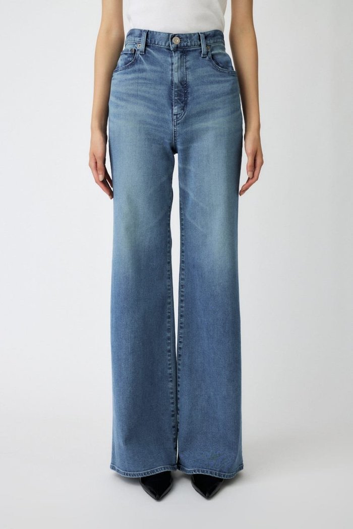 【マウジー/moussy】の【otonaMUSE掲載】【ViVi掲載】ADVANCED LONG LEG フレア インテリア・キッズ・メンズ・レディースファッション・服の通販 founy(ファニー) https://founy.com/ 雑誌掲載アイテム Magazine Picks & Fashion Features ファッション雑誌 Fashion Magazines ヴィヴィ ViVi オトナミューズ otona MUSE ファッション Fashion レディースファッション Fashion for Women ウォッシュ Washed Finish クラッシュ Distressed, Crashed Style 軽量 Lightweight, Ultra Light ジーンズ Jeans, Denim Pants ストレッチ Stretch, Stretchy Fabric ストレート Straight, Straight Cut 雑誌 Magazine, Fashion Magazine ダメージ Distressed, Destroyed デニム Denim, Jeans Material パターン Pattern, Design Print フレア Flare, Flared ワイド Wide, Wide Fit 旅行 Travel ビジネス 仕事 通勤 Business / Work / Commuting |ID: prp329100004721876 ipo3291000000034435511