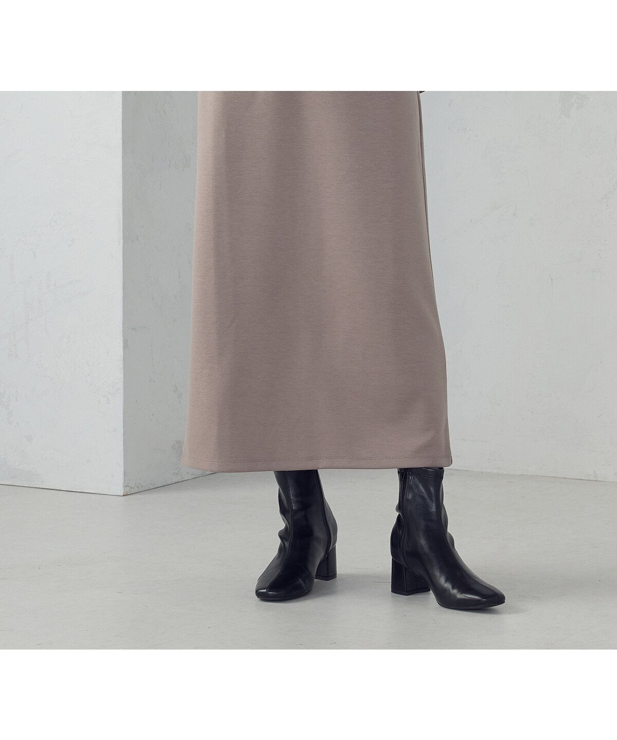 【コムサイズム/COMME CA ISM】のダンボールニット ナロースカート / セットアップ対応 インテリア・キッズ・メンズ・レディースファッション・服の通販 founy(ファニー) 　ファッション　Fashion　レディースファッション　Fashion for Women　セットアップ　Matching Sets　スカート・ミニ/ミディ/マキシ　Skirts / Mini, Midi & Maxi Skirts　おすすめ　Recommended / Our Picks　カーディガン　Cardigan, Knitwear　シンプル　Simple, Minimal　スリット　Slit, Slit Detail　セットアップ　Set-Up, Coordinated Outfit　パーカー　Hoodie, Parka　モカ|ID: prp329100004721984 ipo3291000000034127834
