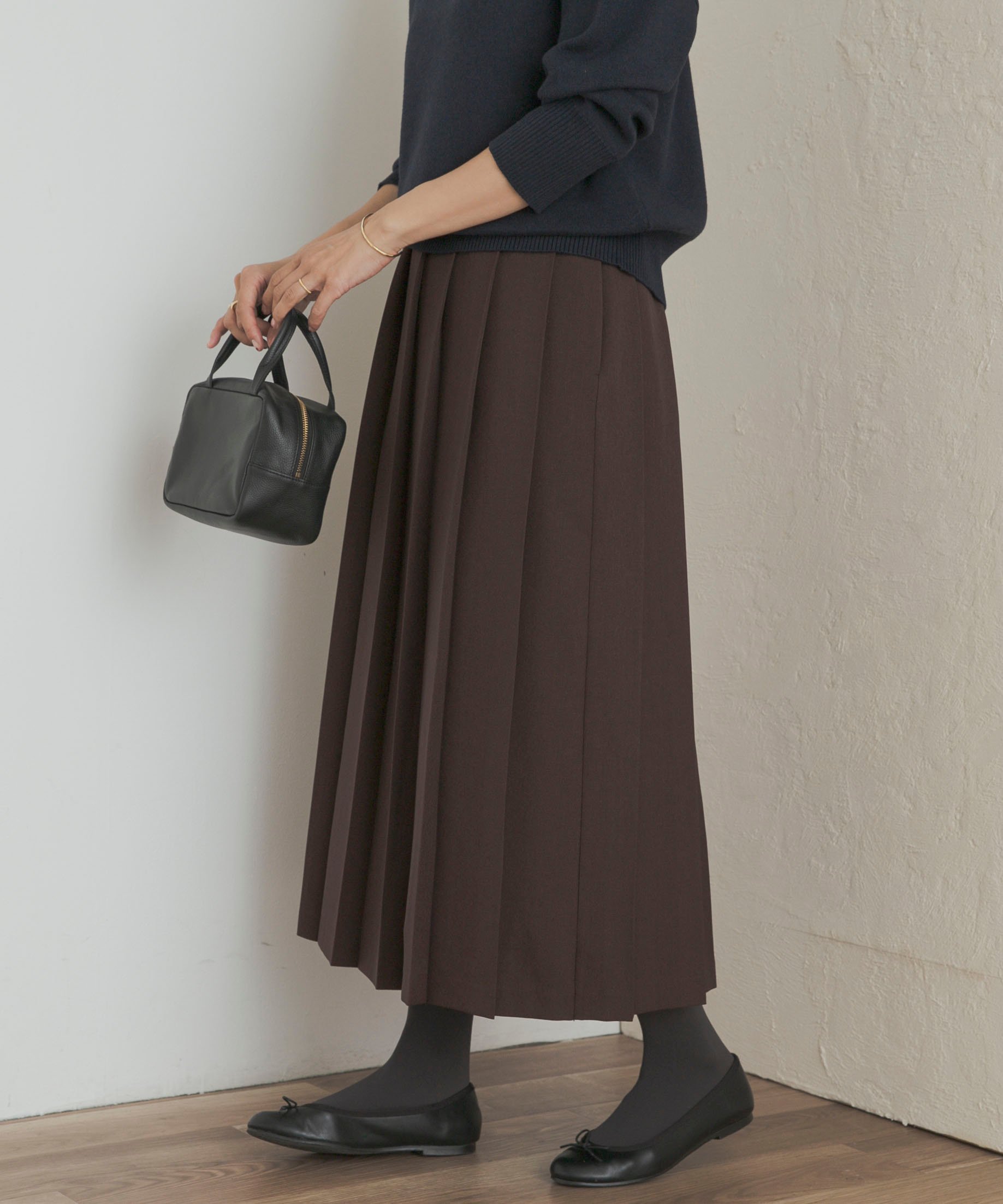 【アーバンリサーチ ドアーズ/URBAN RESEARCH DOORS】の『UR TECH SMOOTHLUXE』片ヒダプリーツスカート インテリア・キッズ・メンズ・レディースファッション・服の通販 founy(ファニー) ファッション Fashion レディースファッション Fashion for Women スカート Skirts プリーツスカート / 上品フェミニンスタイル Pleated Skirts クラシック Classic, Timeless Style シューズ Shoes, Footwear ジャケット Jacket, Outerwear トレンド Trend, Trending Now フラット Flat, Flat Shoes プリーツ Pleats, Pleated ベーシック Basic, Essential ワイド Wide, Wide Fit A/W・秋冬 Autumn/Winter 冬 Winter / This Winter おすすめ Recommended / Our Picks エレガント 上品 Elegant 2025年 2025 2025-2026秋冬・A/W Autumn/Winter 2025–26 AW25–26 BROWN|ID: prp329100004721993 ipo3291000000034998487