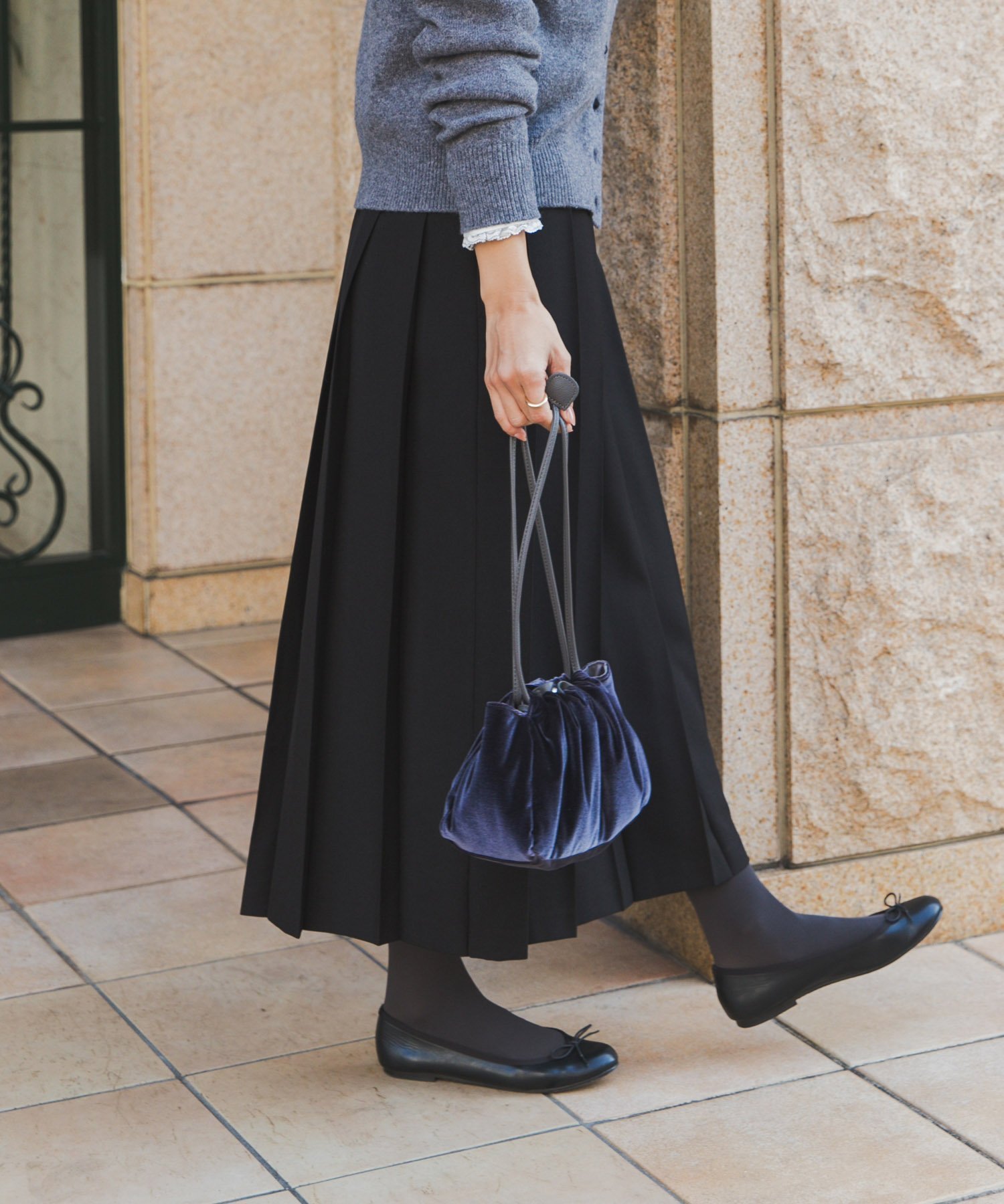 【アーバンリサーチ ドアーズ/URBAN RESEARCH DOORS】の『UR TECH SMOOTHLUXE』片ヒダプリーツスカート インテリア・キッズ・メンズ・レディースファッション・服の通販 founy(ファニー) ファッション Fashion レディースファッション Fashion for Women スカート Skirts プリーツスカート / 上品フェミニンスタイル Pleated Skirts クラシック Classic, Timeless Style シューズ Shoes, Footwear ジャケット Jacket, Outerwear トレンド Trend, Trending Now フラット Flat, Flat Shoes プリーツ Pleats, Pleated ベーシック Basic, Essential ワイド Wide, Wide Fit A/W・秋冬 Autumn/Winter 冬 Winter / This Winter おすすめ Recommended / Our Picks エレガント 上品 Elegant 2025年 2025 2025-2026秋冬・A/W Autumn/Winter 2025–26 AW25–26 BLACK|ID: prp329100004721993 ipo3291000000034998488