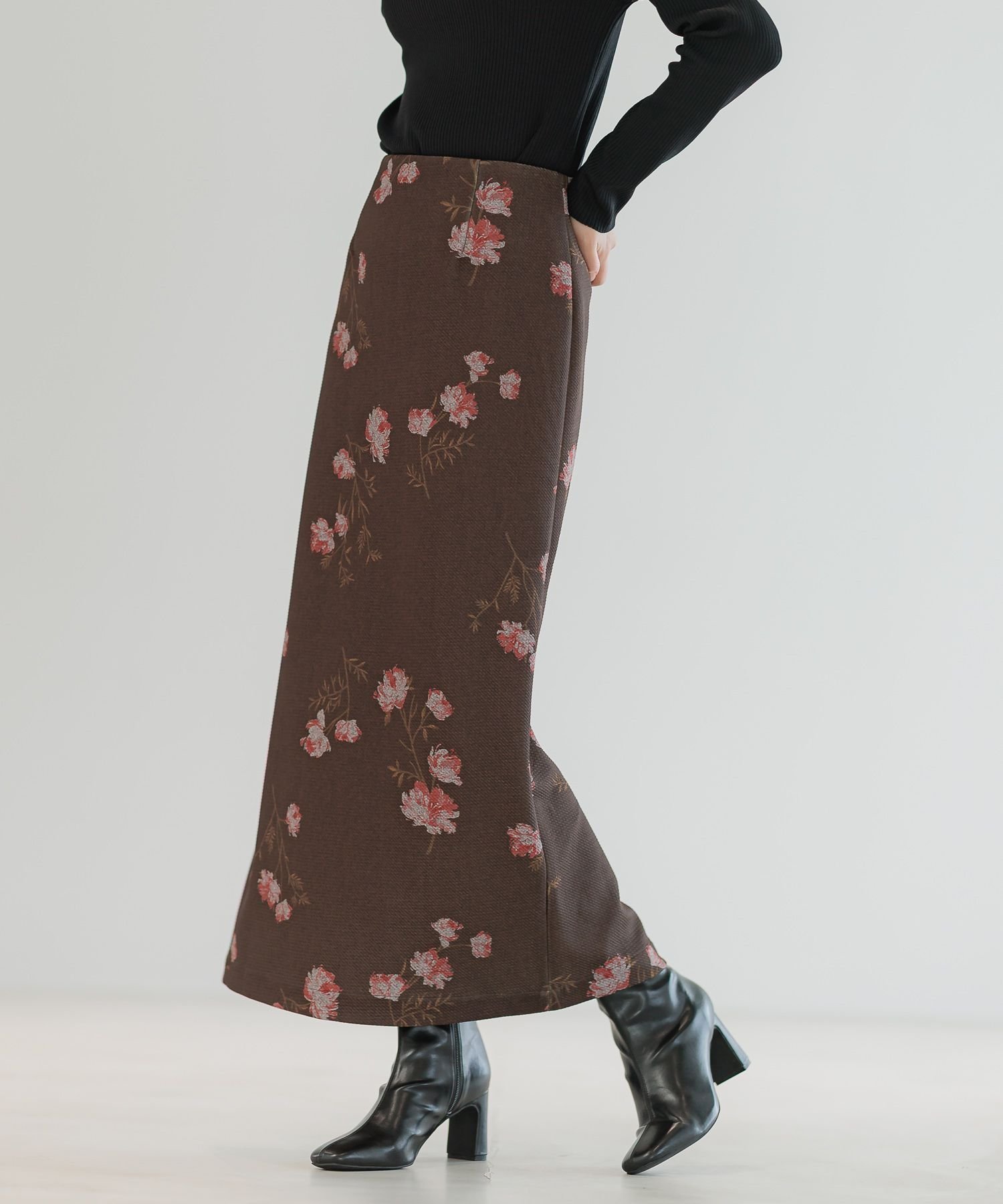 【アンデミュウ/Andemiu】のゴブランIラインスカート インテリア・キッズ・メンズ・レディースファッション・服の通販 founy(ファニー) 　ファッション　Fashion　レディースファッション　Fashion for Women　スカート　Skirts　おすすめ　Recommended / Our Picks　カットソー　Cut and Sewn Top　ジャカード／ジャガード　Jacquard, Woven Pattern　ストレッチ　Stretch, Stretchy Fabric　フラワー　Flower, Floral　ポケット　Pocket, Pocket Detail　定番　Standard, Basic Item　旅行　Travel　A/W・秋冬　Autumn/Winter　ブラウン|ID: prp329100004722006 ipo3291000000034651942