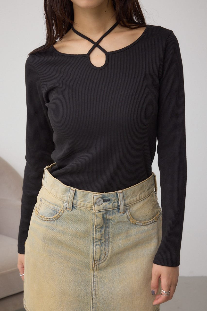 【アズール バイ マウジー/AZUL by moussy】のチョーカータイトトップス インテリア・キッズ・メンズ・レディースファッション・服の通販 founy(ファニー) 　ファッション　Fashion　レディースファッション　Fashion for Women　トップス・カットソー　Cut & Sew Tops　おすすめ　Recommended / Our Picks　インナー　Innerwear　カーディガン　Cardigan, Knitwear　デコルテ　Décolleté, Neckline　トレンド　Trend, Trending Now　フィット　Fit, Slim Fit　フロント　Front, Front Design　リボン　Ribbon, Bow　BLK|ID: prp329100004722069 ipo3291000000034274671
