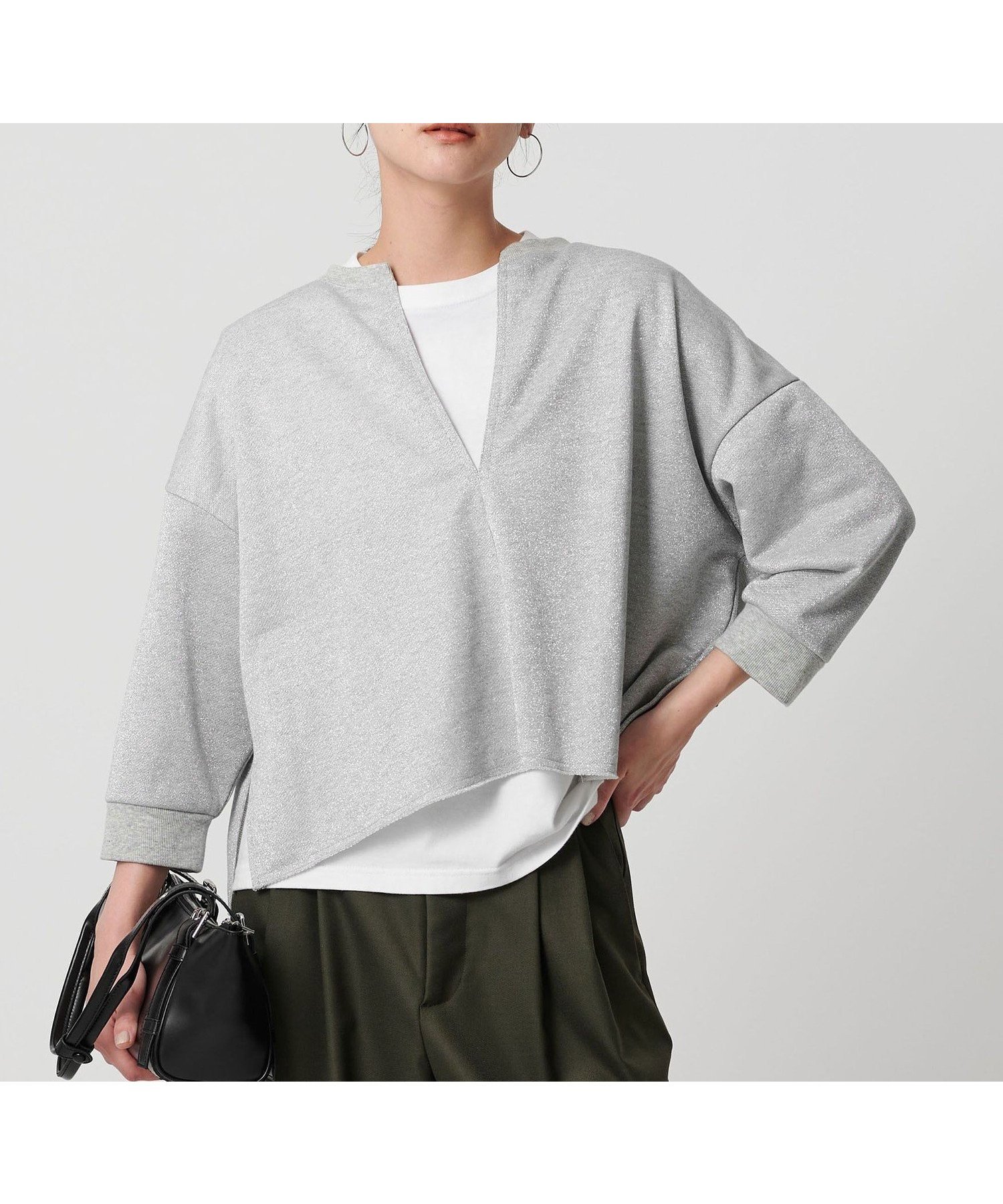 【ビューティ&ユース ユナイテッドアローズ/BEAUTY&YOUTH / UNITED ARROWS】の【WEB限定】ラメ裏毛 キーネック 8分袖プルオーバー 人気、トレンドファッション・服の通販 founy(ファニー) 　ファッション　Fashion　レディースファッション　Fashion for Women　トップス・カットソー　Cut & Sew Tops　カジュアルプルオーバー・ニットトップス　Pullovers & Knit Tops / Casual Pullovers　インナー　Innerwear　カットソー　Cut and Sewn Top　キャミソール　Camisole, Spaghetti Strap Top　スラックス　Slacks, Dress Pants　スリット　Slit, Slit Detail　タンク　Tank Top, Sleeveless Top　フェミニン　Feminine, Girly　ベーシック　Basic, Essential　マキシ　Maxi, Full Length　マニッシュ　Mannish, Boyish　 other-1|ID: prp329100004722087 ipo3291000000034512481