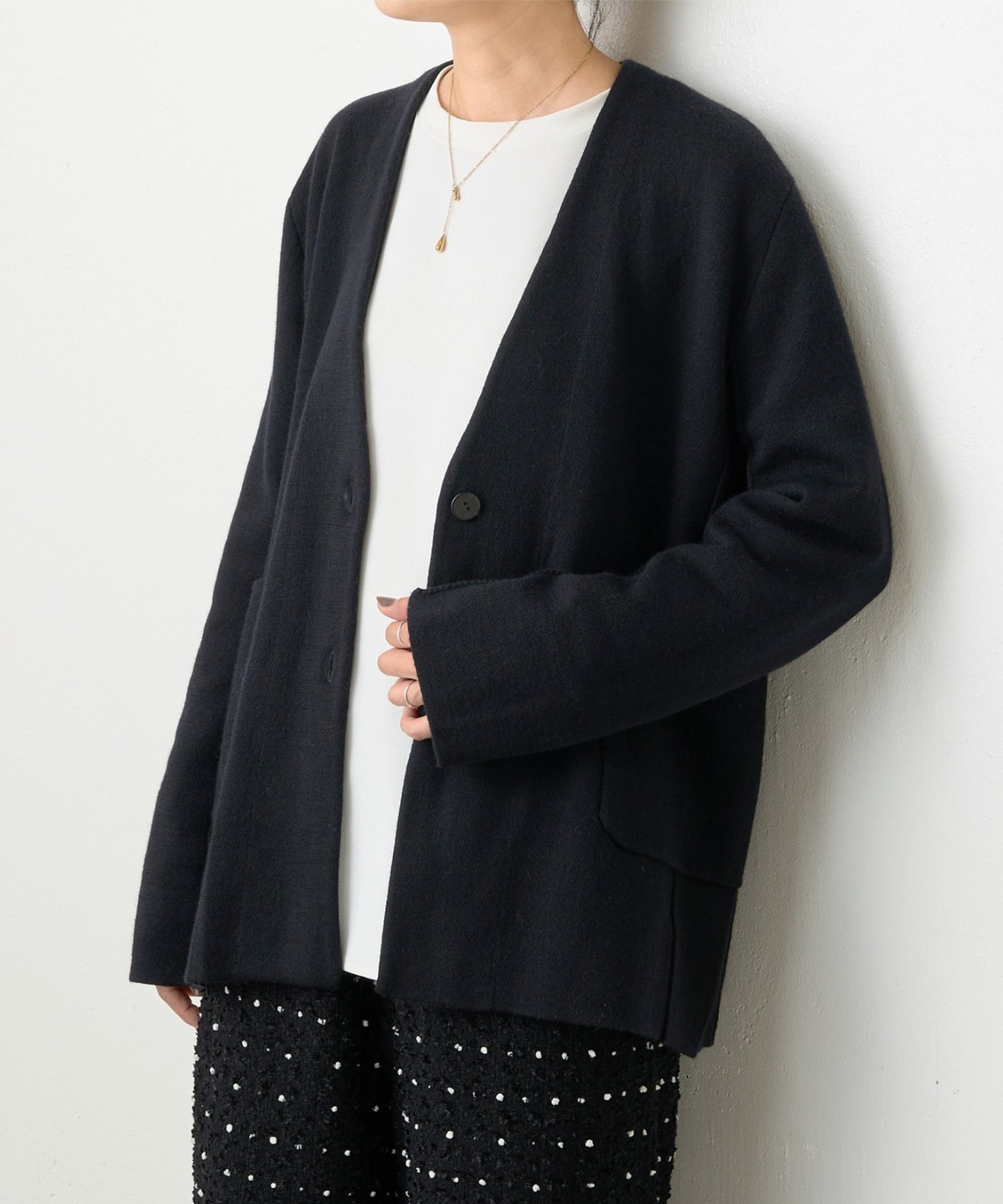 【ビアズリー/BEARDSLEY】のウールスムースカーディガン インテリア・キッズ・メンズ・レディースファッション・服の通販 founy(ファニー) 　ファッション　Fashion　レディースファッション　Fashion for Women　トップス・カットソー　Cut & Sew Tops　カーディガン・羽織り　Layered Style Cardigans　インナー　Innerwear　ジャケット　Jacket, Outerwear　ポケット　Pocket, Pocket Detail　羽織　Haori, Light Jacket　再入荷　Restock / Back in Stock　おすすめ　Recommended / Our Picks　ブラック|ID: prp329100004722222 ipo3291000000034634376