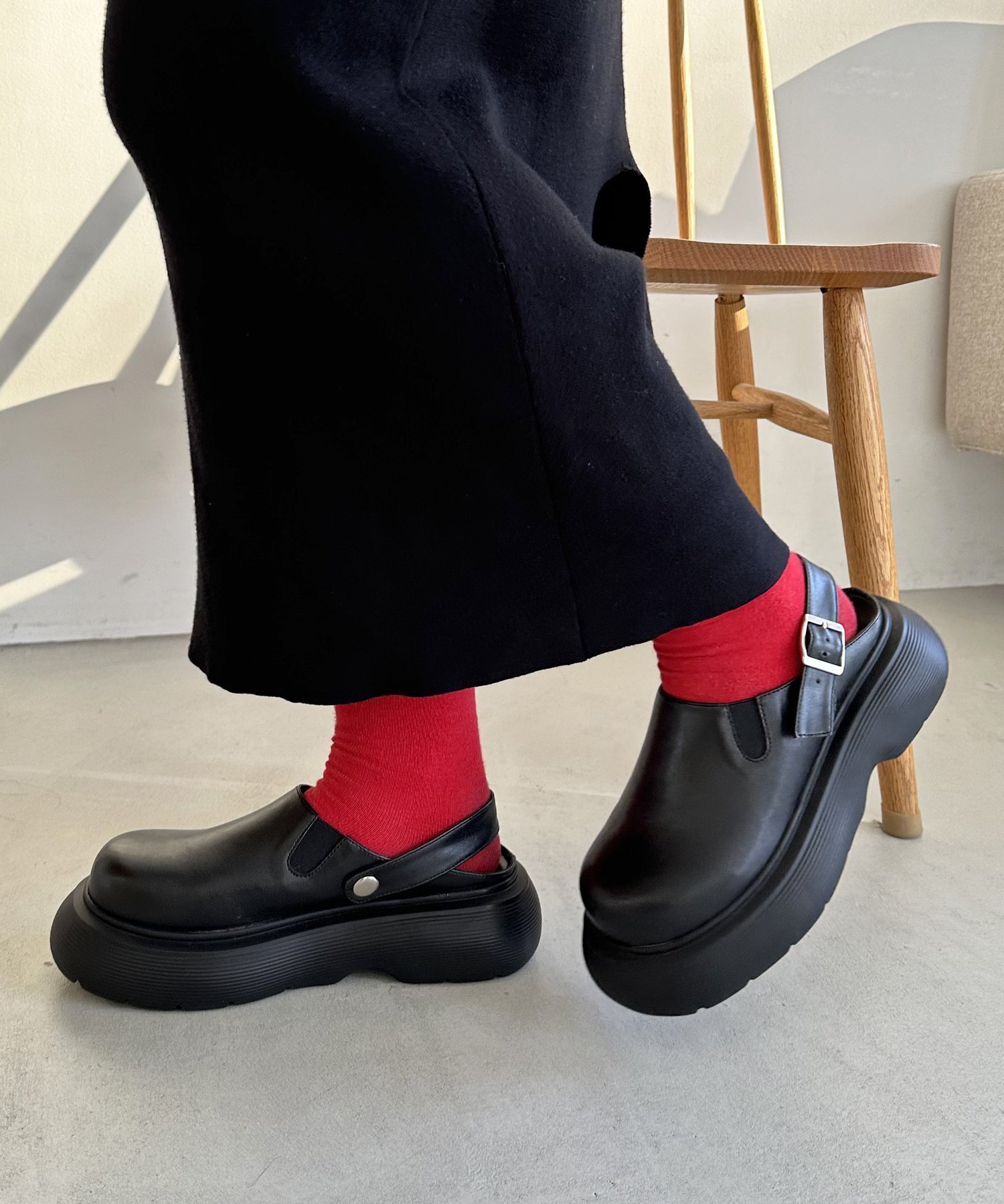 【ディスコート/Discoat】の【S~XLサイズ】クロッグサボシューズ インテリア・キッズ・メンズ・レディースファッション・服の通販 founy(ファニー) 　ファッション　Fashion　レディースファッション　Fashion for Women　春　Spring　秋　Autumn　クッション　Cushion, Throw Pillow　シューズ　Shoes, Footwear　ソックス　Socks, Hosiery　トレンド　Trend, Trending Now　定番　Standard, Basic Item　ロング　Long, Long-Length　おすすめ　Recommended / Our Picks　ブラック|ID: prp329100004722335 ipo3291000000034132022