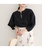 【ナチュラルクチュール/natural couture】の【WEB限定】パール付きスキッパーブラウス ブラック|ID: prp329100004722513 ipo3291000000034284898