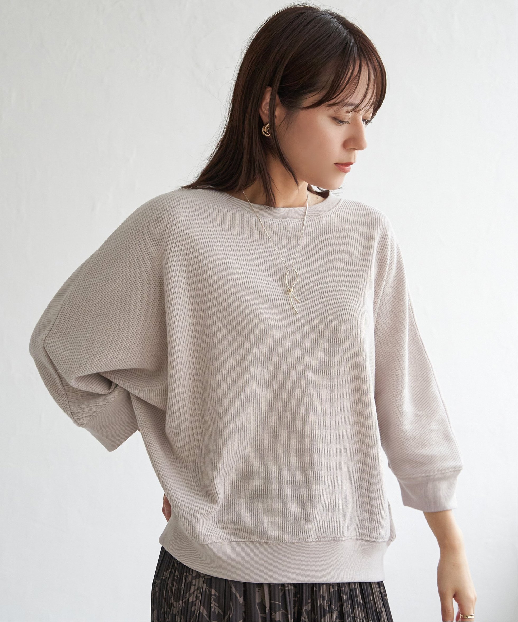 【イッカ/ikka】のタックフライスドルマンプルオーバー インテリア・キッズ・メンズ・レディースファッション・服の通販 founy(ファニー) 　ファッション　Fashion　レディースファッション　Fashion for Women　トップス・カットソー　Cut & Sew Tops　カジュアルプルオーバー・ニットトップス　Pullovers & Knit Tops / Casual Pullovers　ニットソー　Knit-Sewn, Cut & Sew Knit　ボーダー　Border, Stripe　無地　Plain, Solid Color　ベージュ|ID: prp329100004722881 ipo3291000000034508176