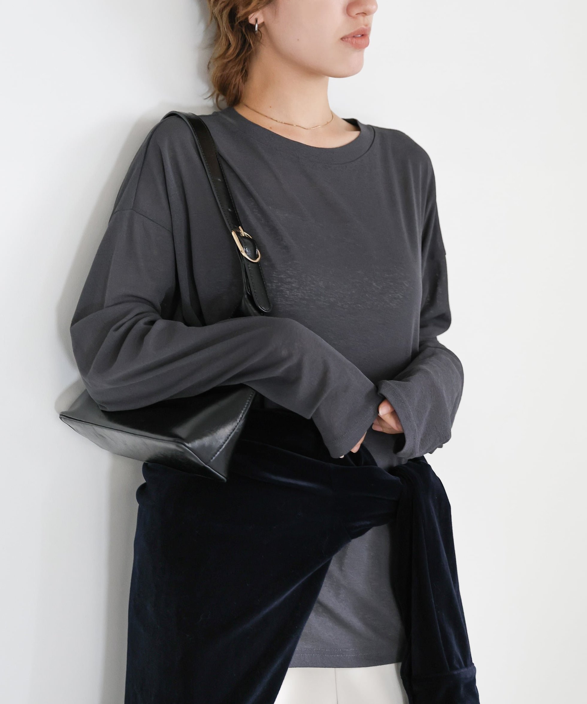 【セレクトモカ/SELECT MOCA】のスラブシアークルーネックトップス インテリア・キッズ・メンズ・レディースファッション・服の通販 founy(ファニー) ファッション Fashion レディースファッション Fashion for Women トップス・カットソー Cut & Sew Tops インナー Innerwear シアー Sheer, See-Through ストレッチ Stretch, Stretchy Fabric ビスチェ Bustier, Corset Top ルーズ Loose, Oversized スミクロ-991|ID: prp329100004723003 ipo3291000000034592523