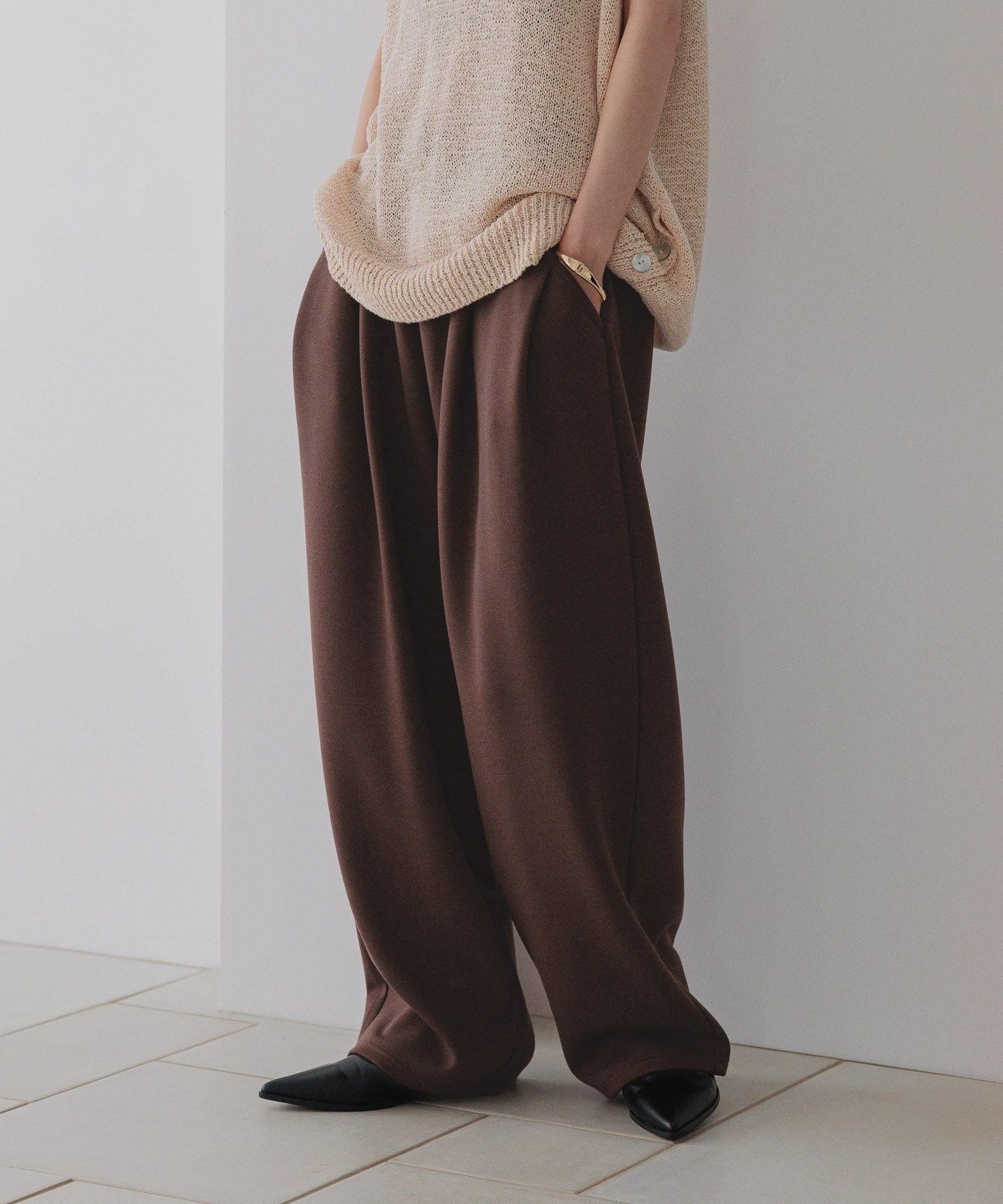 【ローリーズファーム/LOWRYS FARM】のカットイージーコクーンパンツ 人気、トレンドファッション・服の通販 founy(ファニー) 　ファッション　Fashion　レディースファッション　Fashion for Women　パンツ　Pants & Trousers　おすすめ　Recommended / Our Picks　ショート　Short, Short Length　ダブル　Double, Double-Breasted　トレンド　Trend, Trending Now　フェイス　Face, Facial Design　ポケット　Pocket, Pocket Detail　リラックス　Relax, Relaxed Fit　 other-1|ID: prp329100004723112 ipo3291000000034506981