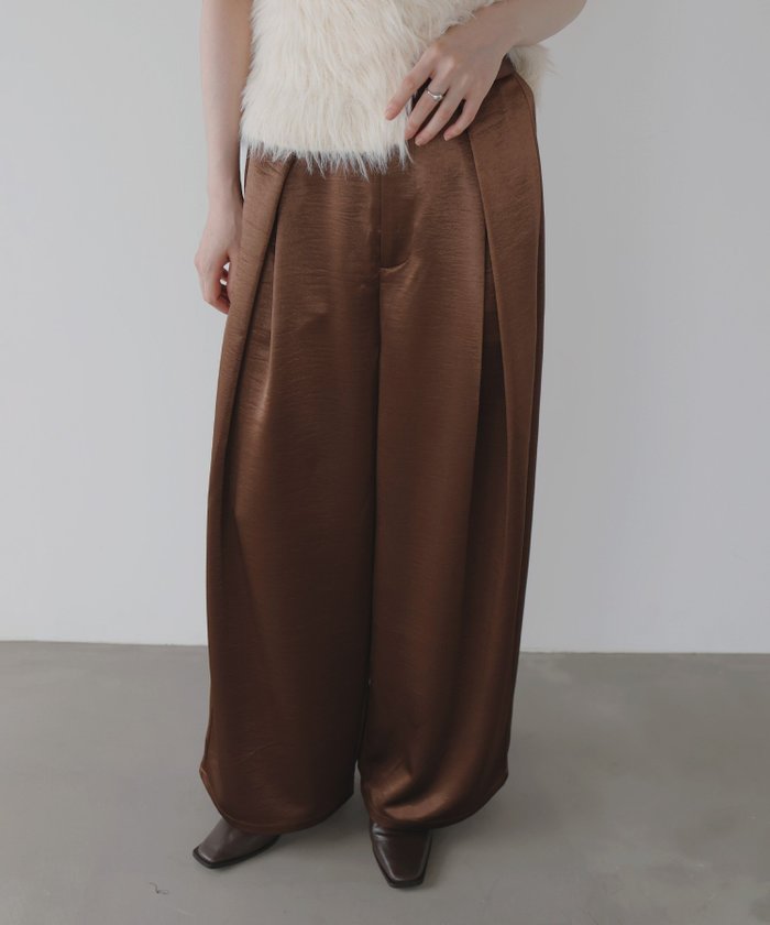 【リアン/Lian】のサテンタックワイドパンツ インテリア・キッズ・メンズ・レディースファッション・服の通販 founy(ファニー) https://founy.com/ ファッション Fashion レディースファッション Fashion for Women パンツ Pants & Trousers サテン Satin, Glossy Fabric |ID: prp329100004723175 ipo3291000000034607900