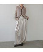 【リアン/Lian】のサテンタックワイドパンツ アイボリー|ID: prp329100004723175 ipo3291000000034607911