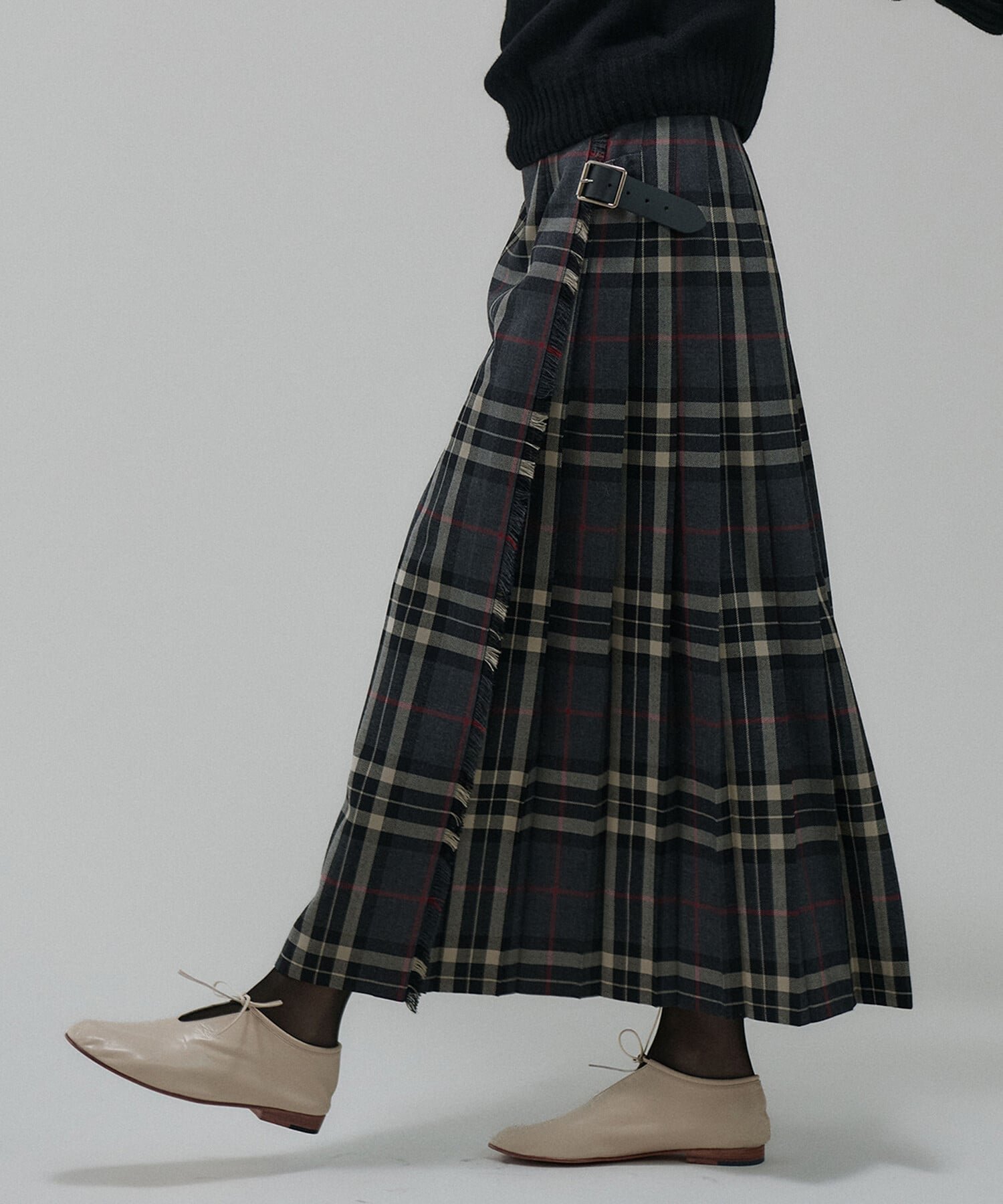 【ビショップ/Bshop】のウーステッドウール ロングキルトスカート WOMEN インテリア・キッズ・メンズ・レディースファッション・服の通販 founy(ファニー) 　ファッション　Fashion　レディースファッション　Fashion for Women　スカート　Skirts　キルト　Quilt, Quilted Fabric　シルク　Silk, 100% Silk　ロング　Long, Long-Length　軽量　Lightweight, Ultra Light　GREY系2|ID: prp329100004723203 ipo3291000000034586756