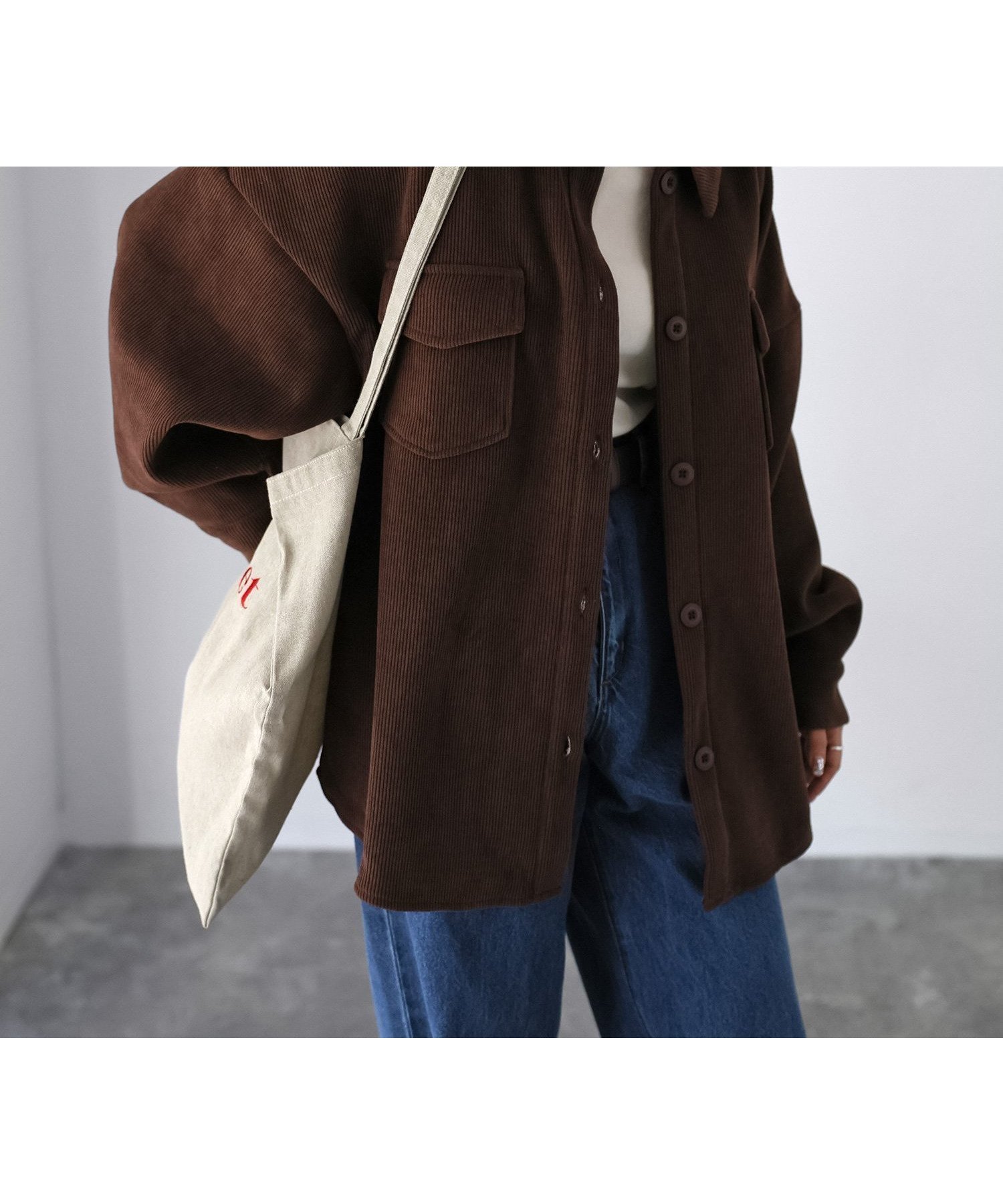 【リベリー/Riberry】のコーデュロイボンディングシャツジャケット インテリア・キッズ・メンズ・レディースファッション・服の通販 founy(ファニー) ファッション Fashion レディースファッション Fashion for Women アウター Coat / Outerwear Collection レディースジャケット・軽アウター Jackets 秋 Autumn コーデュロイ Corduroy, Cord Fabric ショルダー Shoulder, Shoulder Strap シンプル Simple, Minimal ジャケット Jacket, Outerwear タートル Turtleneck, Turtle Collar デニム Denim, Jeans Material ドロップ Drop Shoulder, Dropped Style 長袖 Long Sleeve, Full Sleeve ボンディング Bonding, Bonded Fabric ポケット Pocket, Pocket Detail 防寒 Cold Protection, Winter-Ready ミドル Middle Length, Mid Height リラックス Relax, Relaxed Fit ロング Long, Long-Length ロールアップ Roll-Up, Cuffed Hem ワイド Wide, Wide Fit 冬 Winter / This Winter A/W・秋冬 Autumn/Winter 再入荷 Restock / Back in Stock おすすめ Recommended / Our Picks エレガント 上品 Elegant ブラウン|ID: prp329100004723212 ipo3291000000034657553