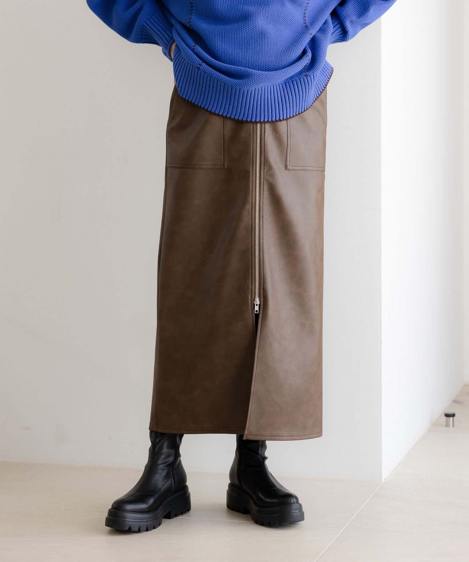 【ローリーズファーム/LOWRYS FARM】のアソートZIPタイトスカート インテリア・キッズ・メンズ・レディースファッション・服の通販 founy(ファニー) 　ファッション　Fashion　レディースファッション　Fashion for Women　スカート　Skirts　タイトスカート　Pencil Skirt, Tight Skirt　フェイクレザー　Faux Leather, PU Leather　ブラウン|ID: prp329100004723229 ipo3291000000034237284