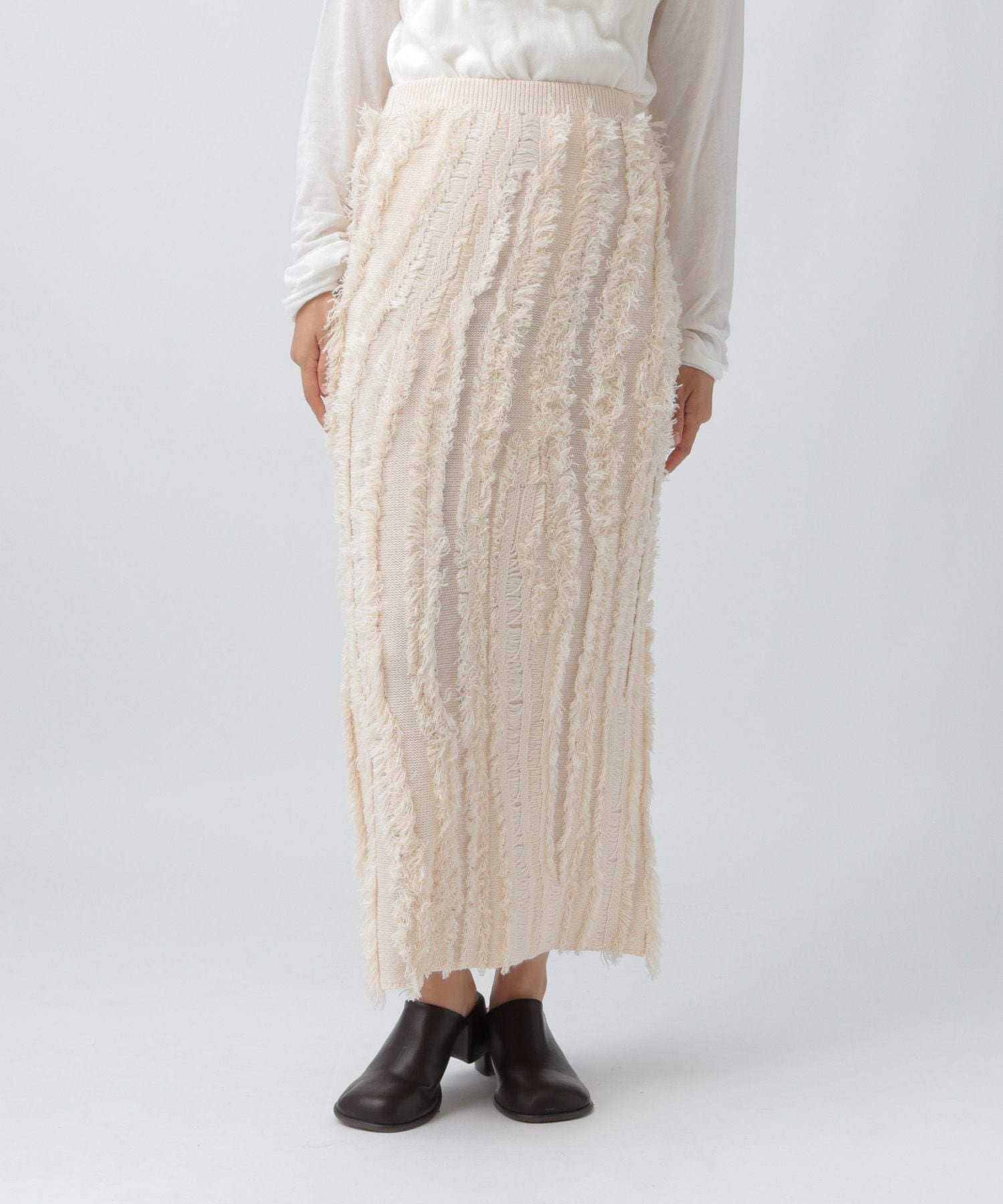 【レプシィム ローリーズファーム/LEPSIM LOWRYS FARM】の7ゲージフリンジニットスカート インテリア・キッズ・メンズ・レディースファッション・服の通販 founy(ファニー) ファッション Fashion レディースファッション Fashion for Women スカート Skirts スウェット / スエット Sweatshirt, Sweatwear フリンジ Fringe, Tassel ベーシック Basic, Essential アイボリー08|ID: prp329100004723273 ipo3291000000034549182