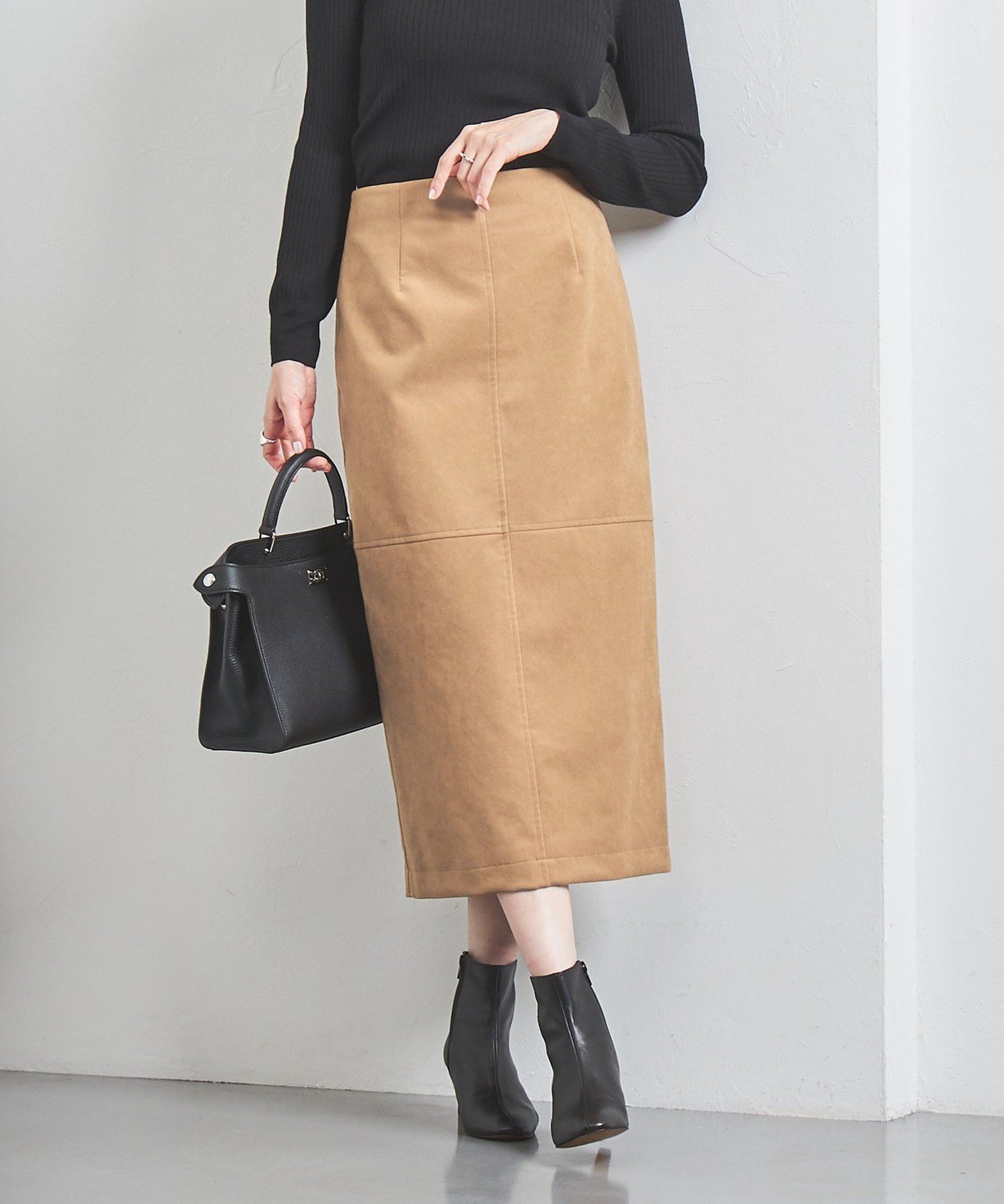 【ユナイテッドアローズ/UNITED ARROWS】のスエードライク ロング タイトスカート インテリア・キッズ・メンズ・レディースファッション・服の通販 founy(ファニー) 　ファッション　Fashion　レディースファッション　Fashion for Women　スカート　Skirts　切替　Switching, Contrast Panel　スリット　Slit, Slit Detail　タイトスカート　Pencil Skirt, Tight Skirt　なめらか　Smooth, Silky Texture　フィット　Fit, Slim Fit　ロング　Long, Long-Length　アウトレット　Outlet / Clearance　おすすめ　Recommended / Our Picks　ビジネス 仕事 通勤　Business / Work / Commuting　BEIGE|ID: prp329100004723333 ipo3291000000034632035