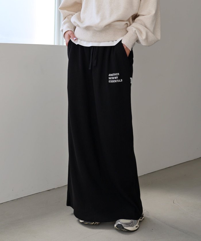 【アンドミー/andme】のセルフカット リブ ANME エンブロイダリー ロゴ タイトスカート ANME アンメ インテリア・キッズ・メンズ・レディースファッション・服の通販 founy(ファニー) https://founy.com/ ファッション Fashion レディースファッション Fashion for Women スカート Skirts エンブロイダリー Embroidery Design タイトスカート Pencil Skirt, Tight Skirt フィット Fit, Slim Fit ポケット Pocket, Pocket Detail 別注 Limited Edition, Custom Order 楽ちん Easy Fit, Comfortable |ID: prp329100004723337 ipo3291000000034659300