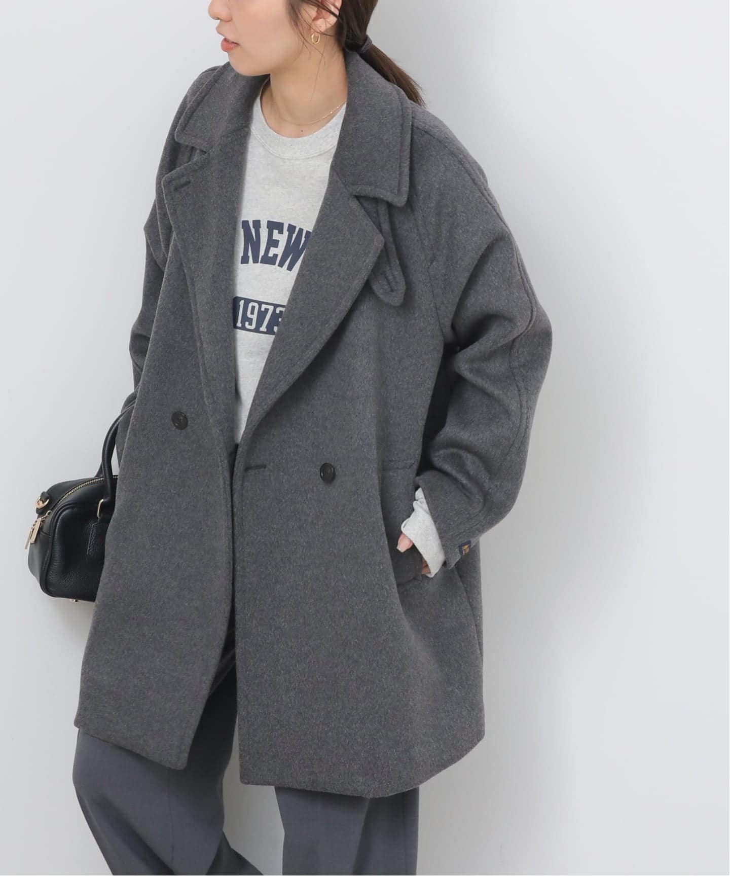 【ジャーナルスタンダード レリューム/JOURNAL STANDARD relume】のスーパーファインビーバーハーフコート インテリア・キッズ・メンズ・レディースファッション・服の通販 founy(ファニー) 　ファッション　Fashion　レディースファッション　Fashion for Women　アウター　Coat / Outerwear Collection　コート・ロングコート・ピーコート　Long Coats, Peacoats & More　2025年　2025　2025-2026秋冬・A/W　Autumn/Winter 2025–26 AW25–26　エレガント 上品　Elegant　スリーブ　Sleeve, Long Sleeve / Short Sleeve　ハーフ　Half, Half-Length　フロント　Front, Front Design　ワイド　Wide, Wide Fit　別注　Limited Edition, Custom Order　グレー|ID: prp329100004723386 ipo3291000000034726209