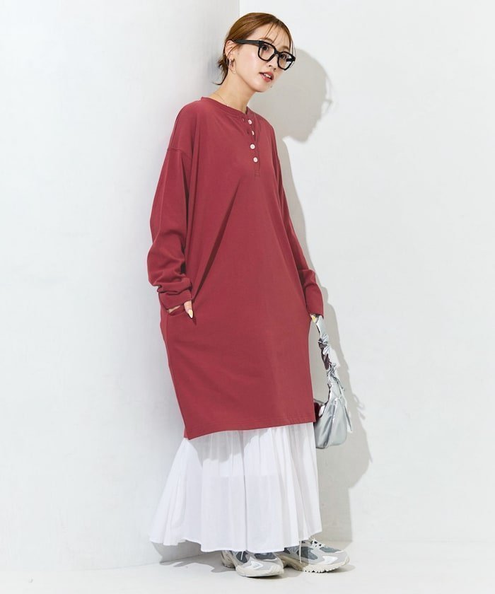 【フリークスストア/FREAK'S STORE】のUSA コットン ヘンリーネック ミニ ワンピース【限定展開】 25AW インテリア・キッズ・メンズ・レディースファッション・服の通販 founy(ファニー) 　ファッション　Fashion　レディースファッション　Fashion for Women　ワンピース　Dresses　シンプル　Simple, Minimal　スニーカー　Sneakers, Trainers　デニム　Denim, Jeans Material　人気　Popular, Best Seller　バランス　Balance, Style Balance　フレア　Flare, Flared　ポケット　Pocket, Pocket Detail　ロング　Long, Long-Length　A/W・秋冬　Autumn/Winter　冬　Winter / This Winter　おすすめ　Recommended / Our Picks　2025年　2025　2025-2026秋冬・A/W　Autumn/Winter 2025–26 AW25–26　ワインレッド|ID: prp329100004723488 ipo3291000000034690783