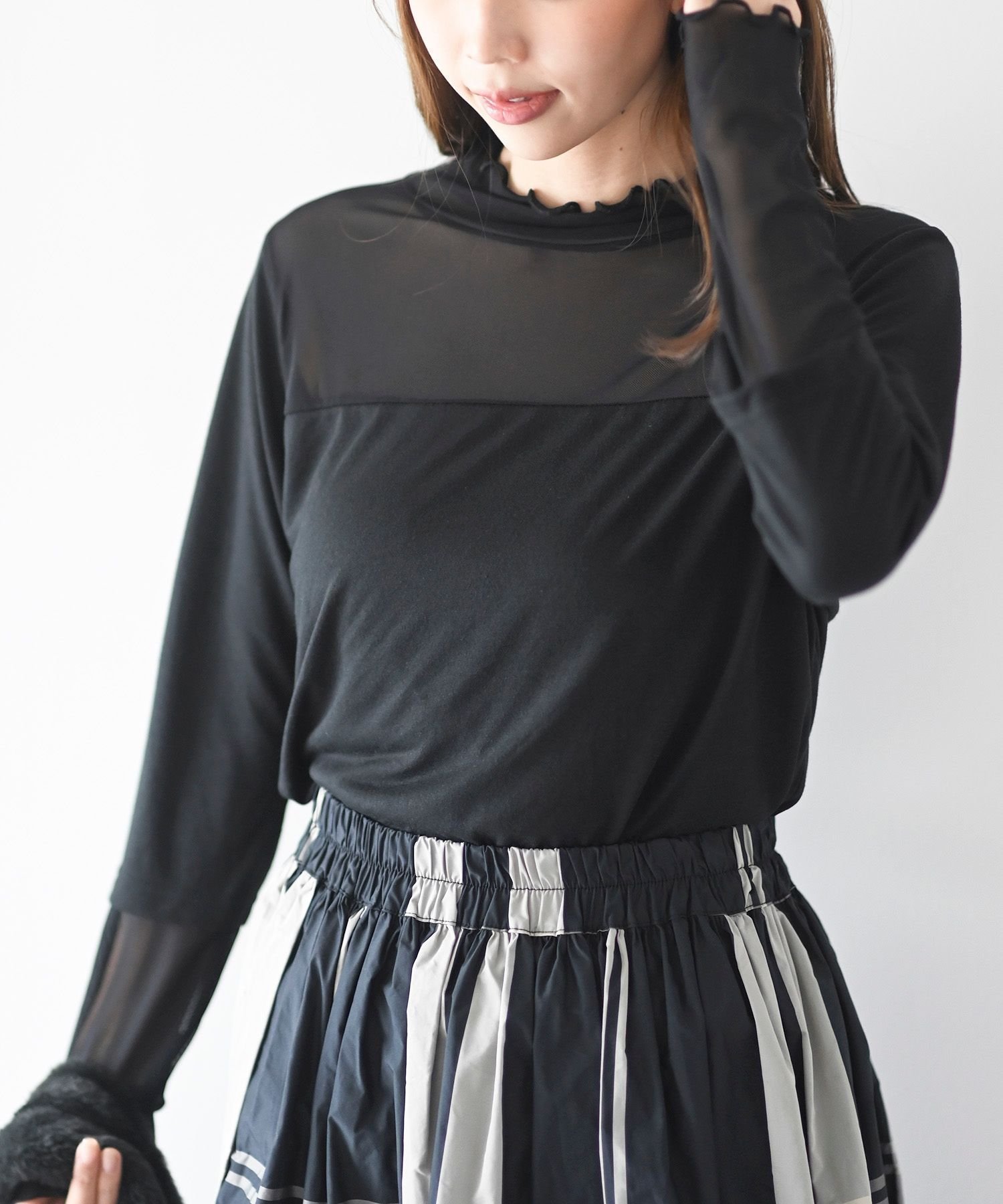 【アールピーエス/rps】のシアー切替ハイネックカットソー インテリア・キッズ・メンズ・レディースファッション・服の通販 founy(ファニー) 　ファッション　Fashion　レディースファッション　Fashion for Women　トップス・カットソー　Cut & Sew Tops　カットソー・ベーシックTシャツ　Cut-and-Sewn Tops / Stretch Tees & Basics　インナー　Innerwear　カットソー　Cut and Sewn Top　シアー　Sheer, See-Through　フェミニン　Feminine, Girly　再入荷　Restock / Back in Stock　切替　Switching, Contrast Panel　ブラック|ID: prp329100004723622 ipo3291000000034902750