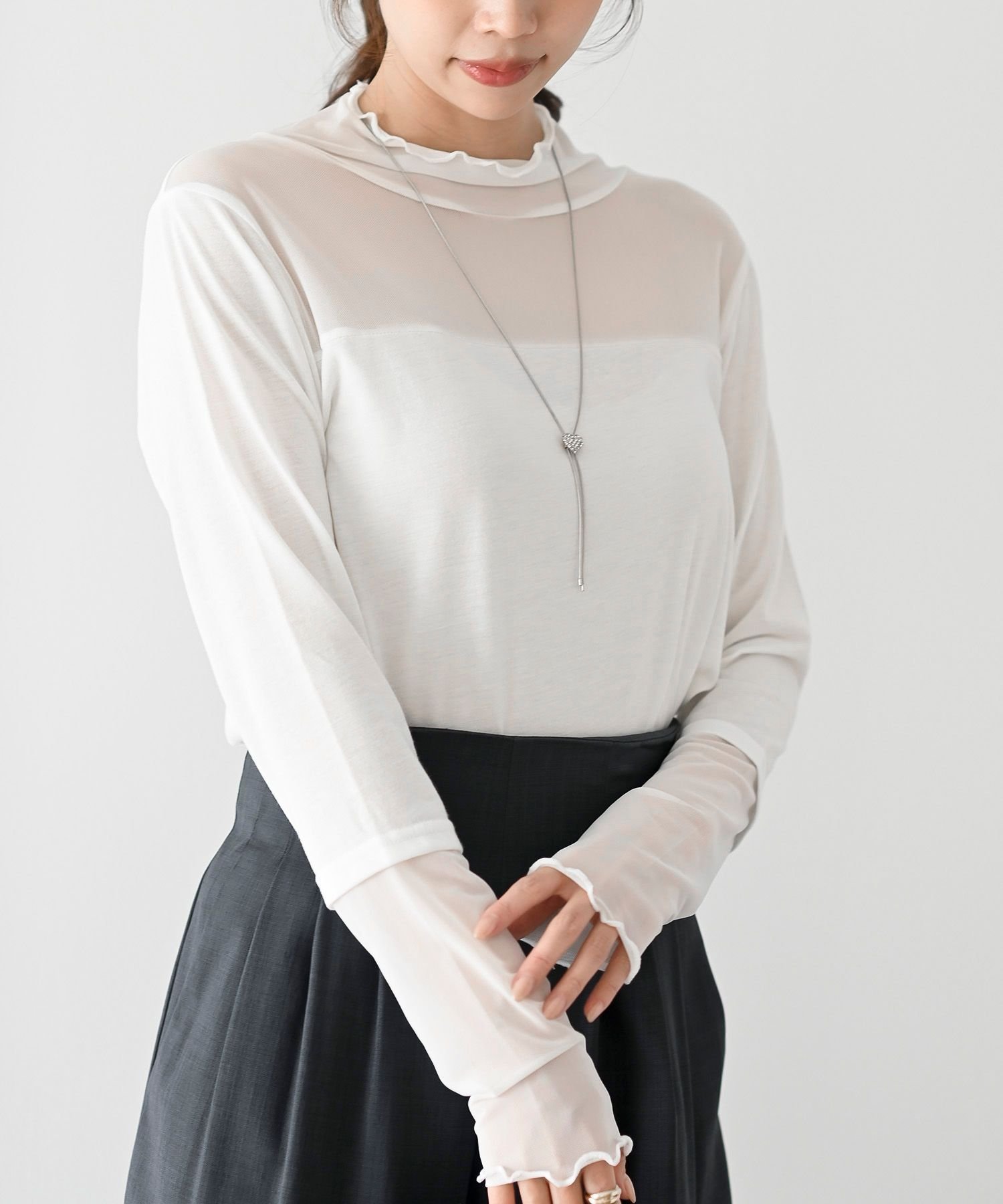 【アールピーエス/rps】のシアー切替ハイネックカットソー インテリア・キッズ・メンズ・レディースファッション・服の通販 founy(ファニー) 　ファッション　Fashion　レディースファッション　Fashion for Women　トップス・カットソー　Cut & Sew Tops　カットソー・ベーシックTシャツ　Cut-and-Sewn Tops / Stretch Tees & Basics　インナー　Innerwear　カットソー　Cut and Sewn Top　シアー　Sheer, See-Through　フェミニン　Feminine, Girly　再入荷　Restock / Back in Stock　切替　Switching, Contrast Panel　アイボリー|ID: prp329100004723622 ipo3291000000034902751