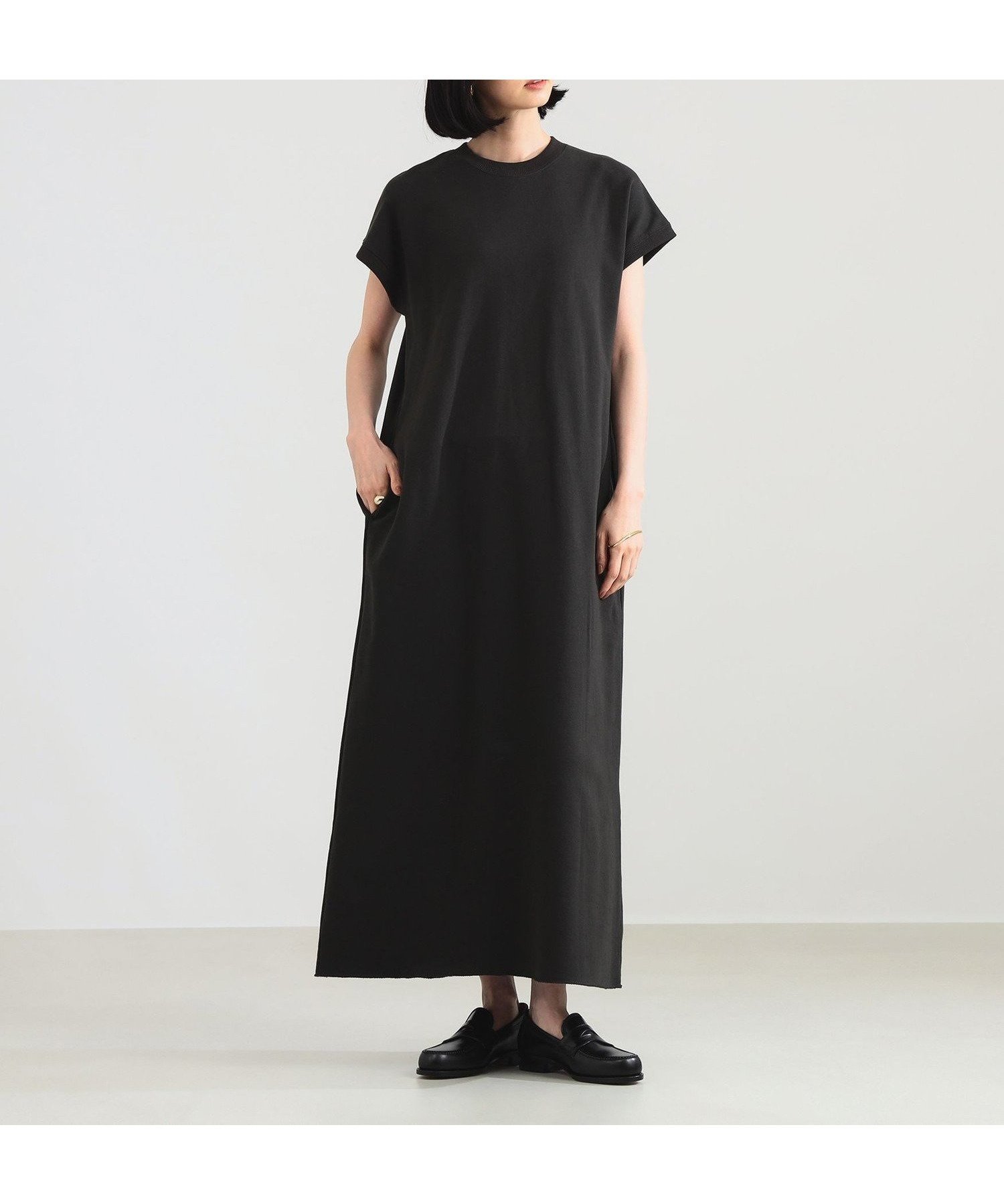 【デミルクス ビームス/Demi-Luxe BEAMS】の【先着でノベルティプレゼント中】【別注】SLOANE / 裏毛 クルーネック ワンピース インテリア・キッズ・メンズ・レディースファッション・服の通販 founy(ファニー) 　ファッション　Fashion　レディースファッション　Fashion for Women　ワンピース　Dresses　別注　Limited Edition, Custom Order　DARK.OLIVE|ID: prp329100004723671 ipo3291000000034138213