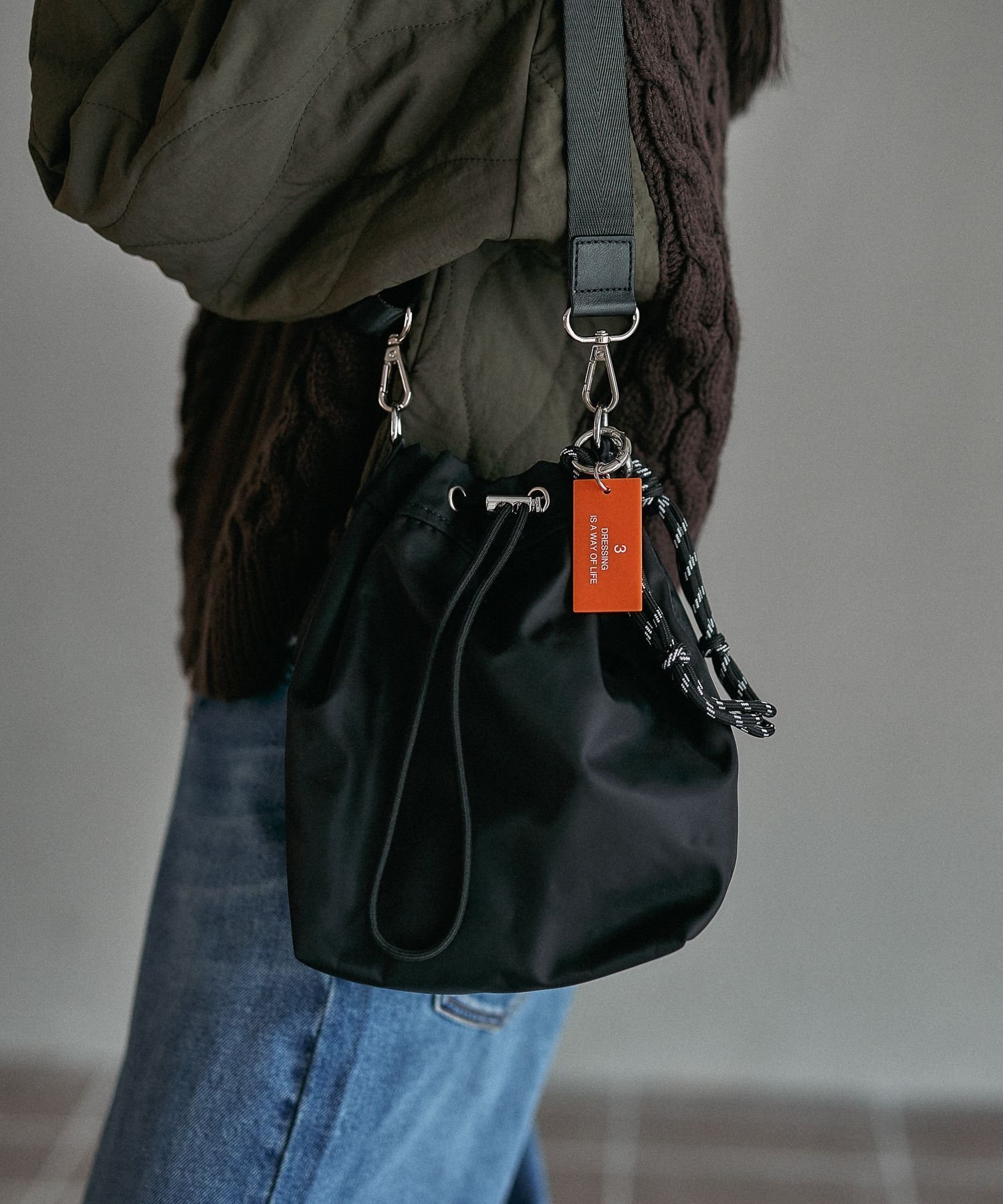 【レプシィム ローリーズファーム/LEPSIM LOWRYS FARM】のマルチWAYチャーム付きバッグ インテリア・キッズ・メンズ・レディースファッション・服の通販 founy(ファニー) ファッション Fashion レディースファッション Fashion for Women バッグ Bags インナー Innerwear コンパクト Compact, Small Size ショート Short, Short Length シンプル Simple, Minimal チャーム Charm, Pendant プレート Plate, Dish ポケット Pocket, Pocket Detail ロング Long, Long-Length 巾着 Drawstring Bag, Kinchaku 軽量 Lightweight, Ultra Light ブラック09|ID: prp329100004723828 ipo3291000000034821387