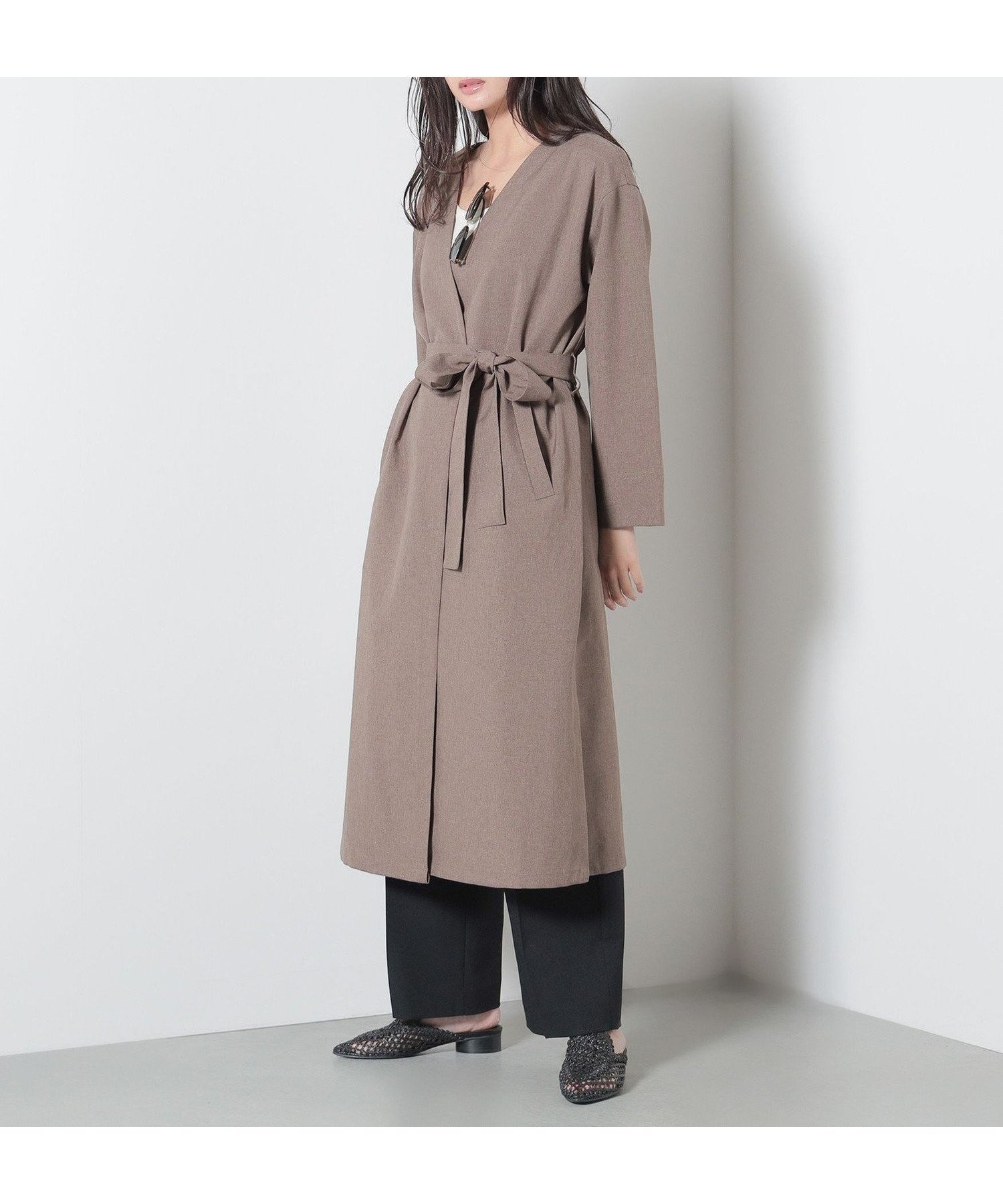 【ビームス ウイメン/BEAMS】のベルテッド ライトガウン インテリア・キッズ・メンズ・レディースファッション・服の通販 founy(ファニー) 　ファッション　Fashion　レディースファッション　Fashion for Women　おすすめ　Recommended / Our Picks　ガウン　Gown, Robe　シェイプ　Shape, Slim Fit　シンプル　Simple, Minimal　スリット　Slit, Slit Detail　デニム　Denim, Jeans Material　パーカー　Hoodie, Parka　ロング　Long, Long-Length　軽量　Lightweight, Ultra Light　MOCHA|ID: prp329100004723832 ipo3291000000034138906