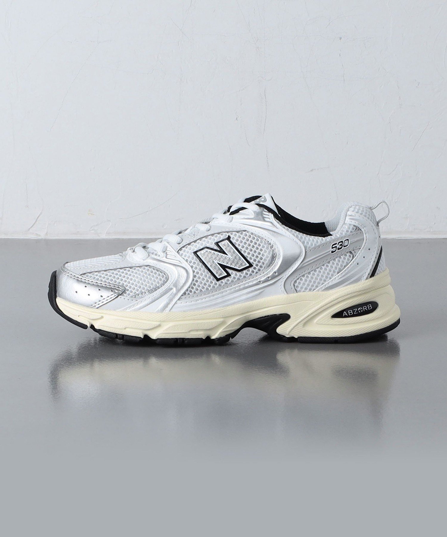 【ユナイテッドアローズ/UNITED ARROWS】のNew Balance MR530TA/D スニーカー 人気、トレンドファッション・服の通販 founy(ファニー) 　ファッション　Fashion　レディースファッション　Fashion for Women　シューズ　Shoes, Footwear　スニーカー　Sneakers, Trainers　スポーティ　Sporty, Casual Athletic　人気　Popular, Best Seller　バランス　Balance, Style Balance　フィット　Fit, Slim Fit　ボストン　Boston　メッシュ　Mesh, Net Fabric　 other-1|ID: prp329100004723892 ipo3291000000034139132