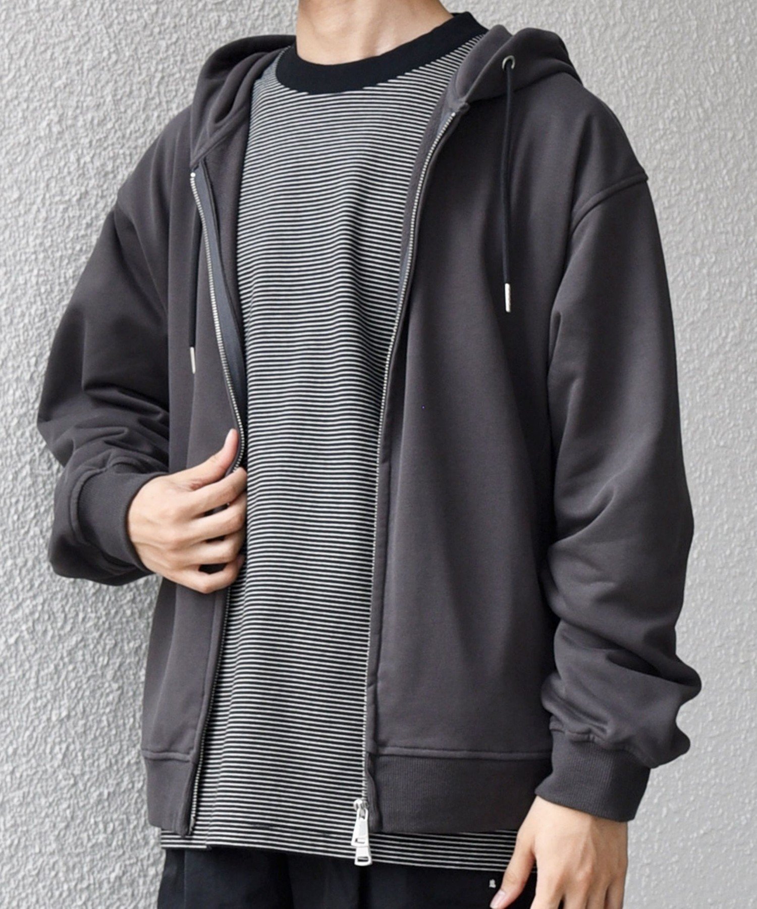 【シップス フォー ウィメン/SHIPS】のSHIPS any CLASSY バックタック スウェット ジップ パーカー インテリア・キッズ・メンズ・レディースファッション・服の通販 founy(ファニー) 　ファッション　Fashion　レディースファッション　Fashion for Women　トップス・カットソー　Cut & Sew Tops　レディースパーカー・カジュアルフーディー　Casual Hoodies & Sweatshirts　スウェット・クルーネックトップス　Sweatshirts & Crewnecks / Relaxed Fit Sweat Tops　バッグ　Bags　ジップ　Zip, Zipper　スウェット / スエット　Sweatshirt, Sweatwear　パーカー　Hoodie, Parka　ポケット　Pocket, Pocket Detail　おすすめ　Recommended / Our Picks　夏　Summer　エレガント 上品　Elegant　チャコールグレー|ID: prp329100004723914 ipo3291000000034139220
