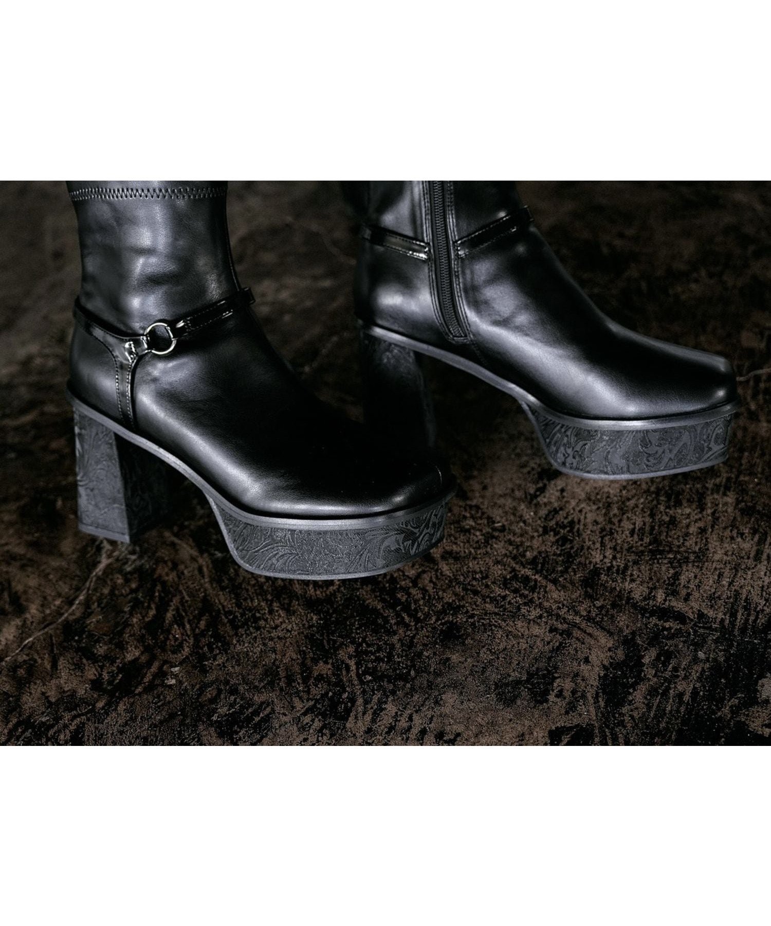 【ハレ/HARE】のガラソールチャンキーブーツ インテリア・キッズ・メンズ・レディースファッション・服の通販 founy(ファニー) 　ファッション　Fashion　レディースファッション　Fashion for Women　おすすめ　Recommended / Our Picks　クール　Cool, Chic　ショート　Short, Short Length　チュール　Tulip, Tulip Motif　トレンド　Trend, Trending Now　フレア　Flare, Flared　ワイド　Wide, Wide Fit　エレガント 上品　Elegant　人気　Popular, Best Seller　定番　Standard, Basic Item　A/W・秋冬　Autumn/Winter　ブラック09|ID: prp329100004723942 ipo3291000000034139335