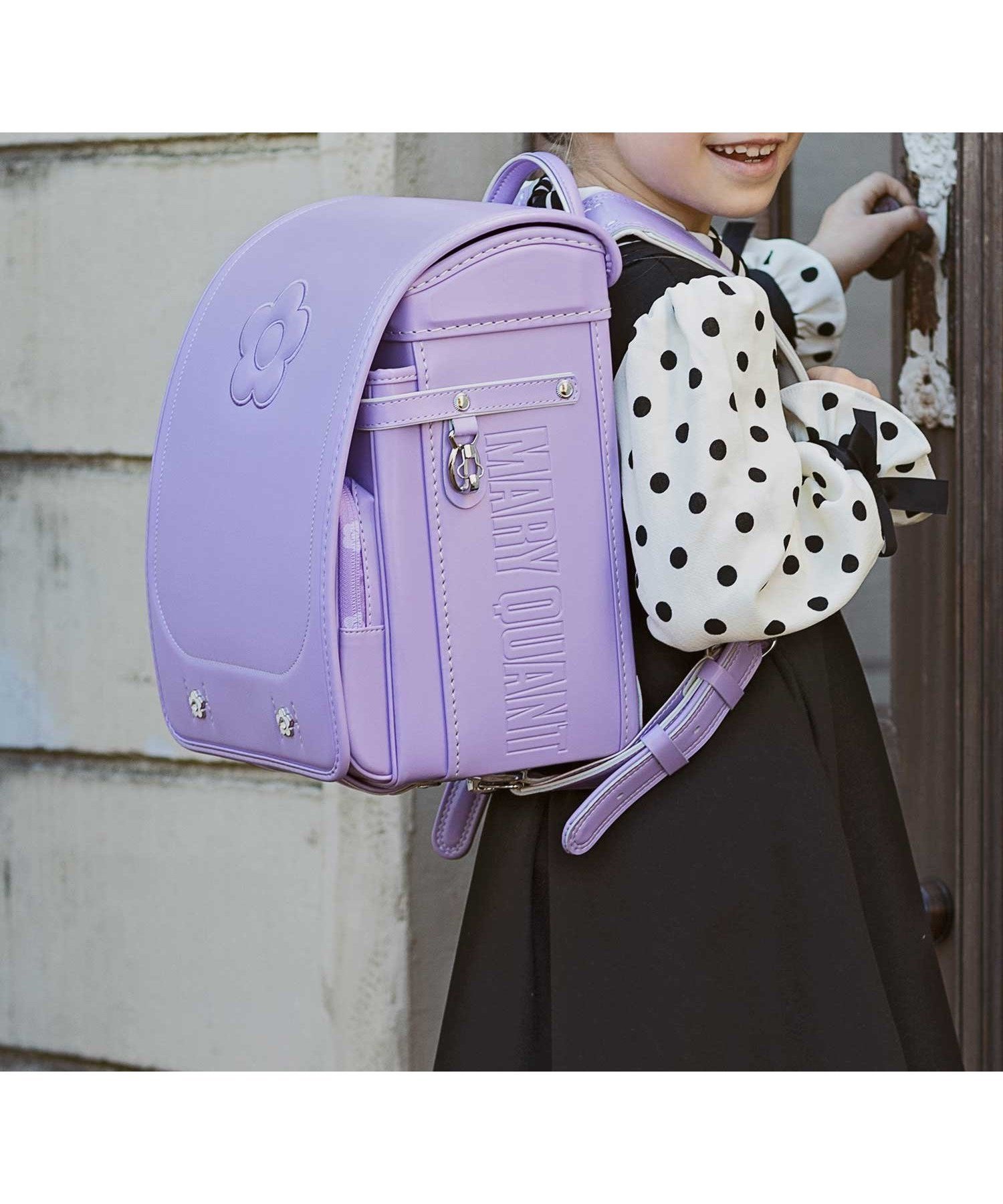 【シフォン/SHIFFON / KIDS】のMARY QUANT(マリークヮント)エンボスデイジーランドセル【即納】 インテリア・キッズ・メンズ・レディースファッション・服の通販 founy(ファニー) 　ファッション　Fashion　キッズファッション　Fashion for Kids　クッション　Cushion, Throw Pillow　抗菌　Antibacterial, Bacteria-Resistant　シンプル　Simple, Minimal　ダメージ　Distressed, Destroyed　パターン　Pattern, Design Print　フィット　Fit, Slim Fit　フラット　Flat, Flat Shoes　プリント　Print, Printed Pattern　ポケット　Pocket, Pocket Detail　ミニスカート　Mini Skirt, Short Skirt　ラウンド　Round, Round Neck　卒業式　Graduation Ceremony　lavender|ID: prp329100004724141 ipo3291000000034186102
