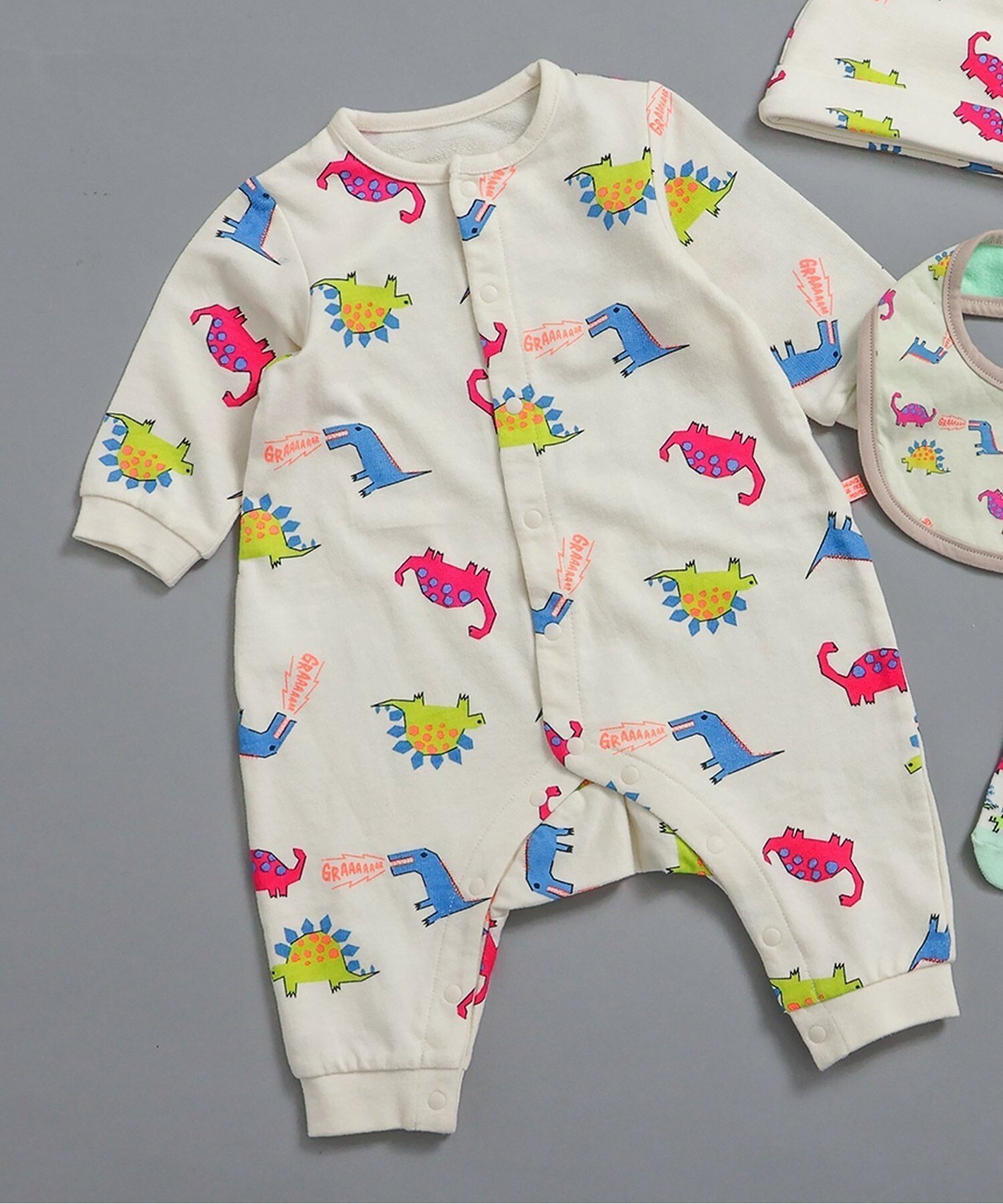 【エフオー オンラインストア/F.O.Online Store / KIDS】の総柄ロンパス マイファーストブリーズ インテリア・キッズ・メンズ・レディースファッション・服の通販 founy(ファニー) 　ファッション　Fashion　キッズファッション　Fashion for Kids　おすすめ　Recommended / Our Picks　ギフト プレゼント　Gift / Present　ロンパース　Romper, Jumpsuit　人気　Popular, Best Seller　アイボリー|ID: prp329100004724214 ipo3291000000034140462