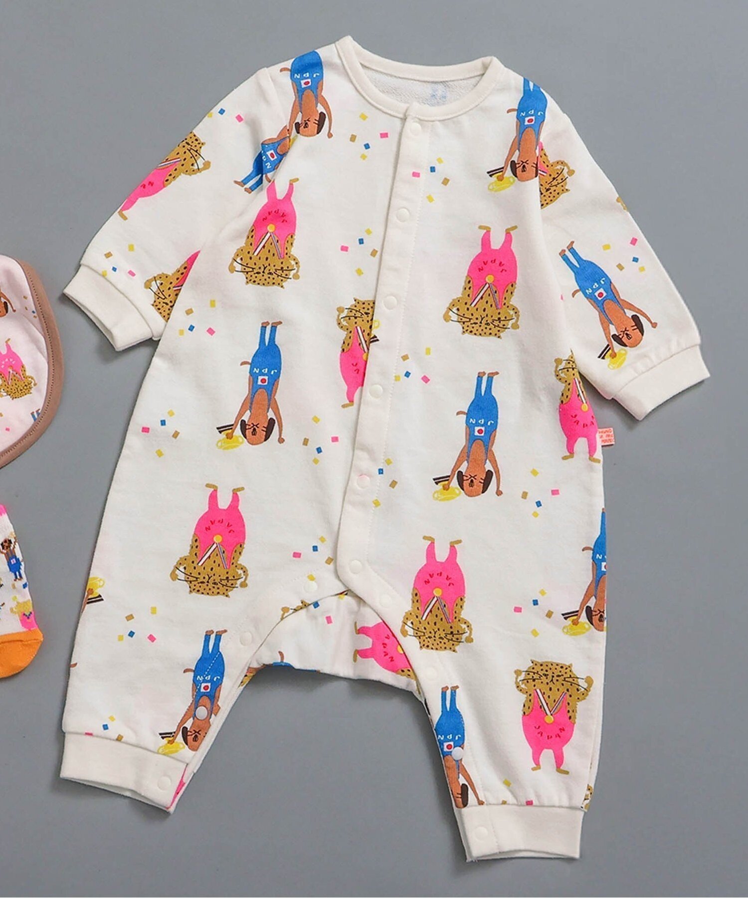 【エフオー オンラインストア/F.O.Online Store / KIDS】の総柄ロンパス マイファーストブリーズ インテリア・キッズ・メンズ・レディースファッション・服の通販 founy(ファニー) 　ファッション　Fashion　キッズファッション　Fashion for Kids　おすすめ　Recommended / Our Picks　ギフト プレゼント　Gift / Present　ロンパース　Romper, Jumpsuit　人気　Popular, Best Seller　オフホワイト|ID: prp329100004724214 ipo3291000000034140464