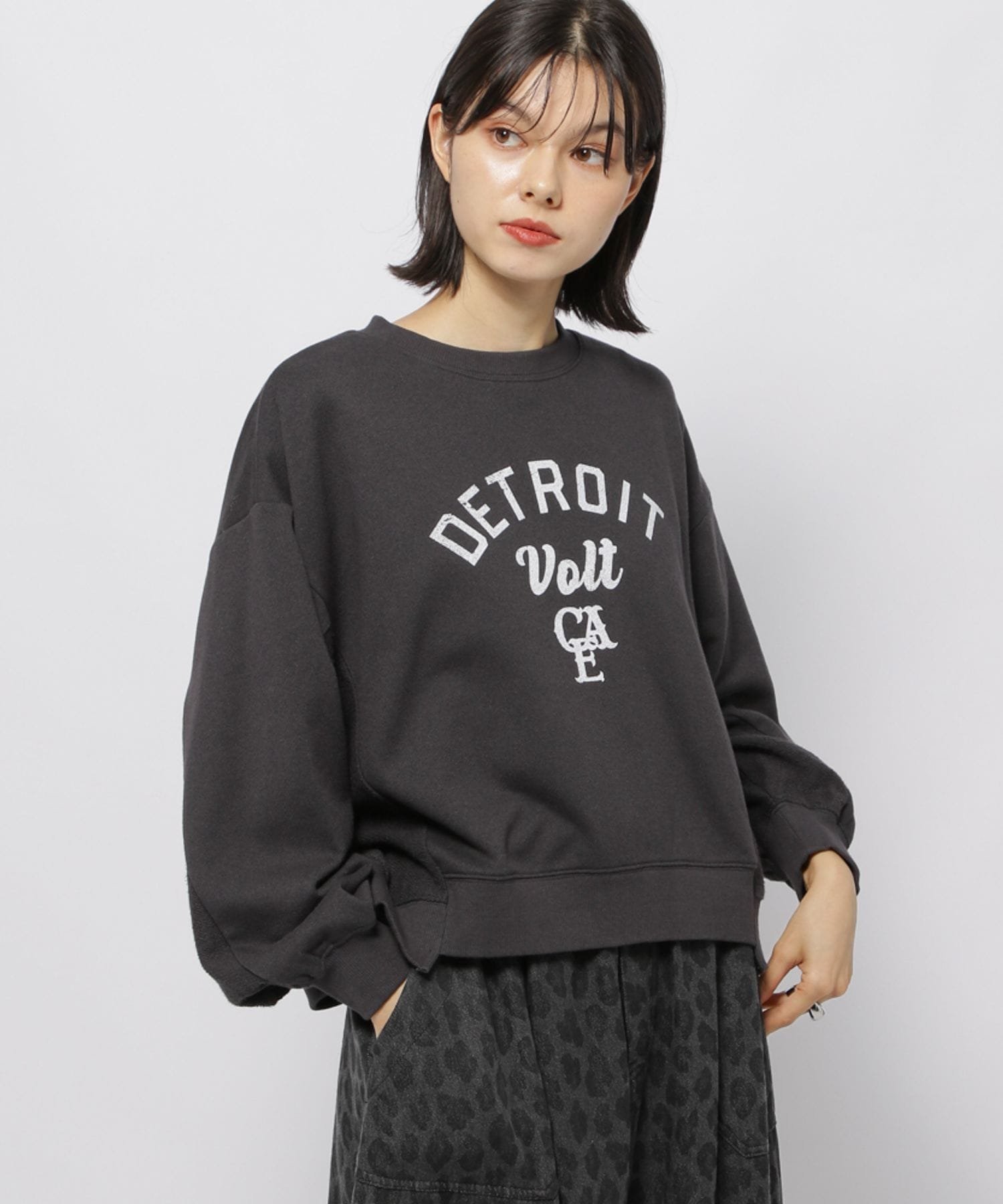 【ニコアンド/niko and】のサンドブラスト風リメイクプルオーバー インテリア・キッズ・メンズ・レディースファッション・服の通販 founy(ファニー) 　ファッション　Fashion　レディースファッション　Fashion for Women　トップス・カットソー　Cut & Sew Tops　カジュアルプルオーバー・ニットトップス　Pullovers & Knit Tops / Casual Pullovers　おすすめ　Recommended / Our Picks　クロップド　Cropped, Short Length　タオル　Towel, Bath Towel　フェミニン　Feminine, Girly　プリント　Print, Printed Pattern　リメイク　Remake, Reconstructed　ワイド　Wide, Wide Fit　チャコール|ID: prp329100004724305 ipo3291000000034624412