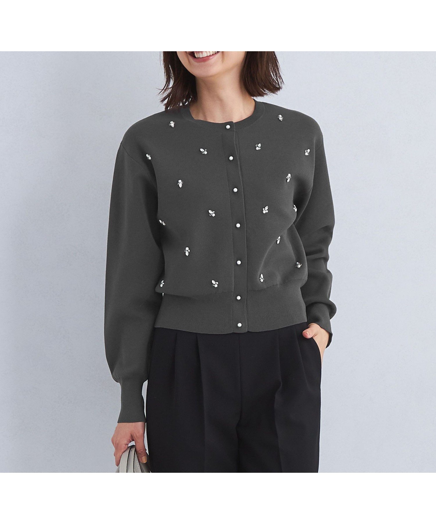 【ユナイテッドアローズ/UNITED ARROWS】のドットビジュー ニット カーディガン -ウォッシャブル- インテリア・キッズ・メンズ・レディースファッション・服の通販 founy(ファニー) 　ファッション　Fashion　レディースファッション　Fashion for Women　トップス・カットソー　Cut & Sew Tops　ニット　Knit Tops & Sweaters　カーディガン・羽織り　Layered Style Cardigans　ウォッシャブル　Machine Washable　秋　Autumn　カーディガン　Cardigan, Knitwear　クール　Cool, Chic　コンパクト　Compact, Small Size　デニム　Denim, Jeans Material　ビジュー　Bijou, Jewel-like Accent　ミラノリブ　Milano Rib, Milano Stitch　ロング　Long, Long-Length　ワイド　Wide, Wide Fit　アウトレット　Outlet / Clearance　おすすめ　Recommended / Our Picks　ビジネス 仕事 通勤　Business / Work / Commuting　DK.GRAY|ID: prp329100004724326 ipo3291000000034315781