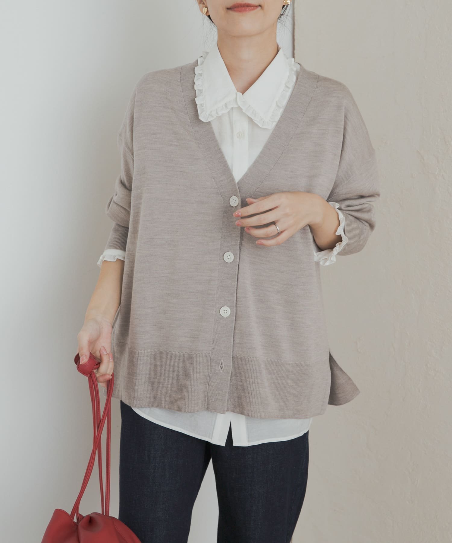 【アーバンリサーチ ドアーズ/URBAN RESEARCH DOORS】のウォッシャブルウールVネックワイドカーディガン インテリア・キッズ・メンズ・レディースファッション・服の通販 founy(ファニー) ファッション Fashion レディースファッション Fashion for Women トップス・カットソー Cut & Sew Tops カーディガン・羽織り Layered Style Cardigans Vネックトップス V-Neck Tops / V-Cut Neckline Shirts インナー Innerwear 洗える Machine Washable カーディガン Cardigan, Knitwear シンプル Simple, Minimal なめらか Smooth, Silky Texture フロント Front, Front Design ベーシック Basic, Essential ミドル Middle Length, Mid Height リラックス Relax, Relaxed Fit ワイド Wide, Wide Fit A/W・秋冬 Autumn/Winter 冬 Winter / This Winter おすすめ Recommended / Our Picks エレガント 上品 Elegant 2025年 2025 2025-2026秋冬・A/W Autumn/Winter 2025–26 AW25–26 杢BEIGE|ID: prp329100004724417 ipo3291000000034579708