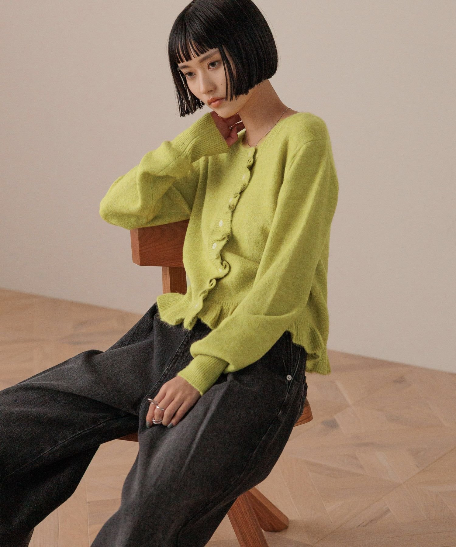 【ローリーズファーム/LOWRYS FARM】のチビフリルカーディガンロングスリーブ 人気、トレンドファッション・服の通販 founy(ファニー)  ファッション Fashion レディースファッション Fashion for Women トップス・カットソー Cut & Sew Tops カーディガン・羽織り Layered Style Cardigans カーディガン Cardigan, Knitwear コンパクト Compact, Small Size シンプル Simple, Minimal ストレッチ Stretch, Stretchy Fabric バランス Balance, Style Balance フェミニン Feminine, Girly フリル Frill, Ruffle ボトム Bottoms, Lower Wear  other-1|ID: prp329100004724776 ipo3291000000034259165