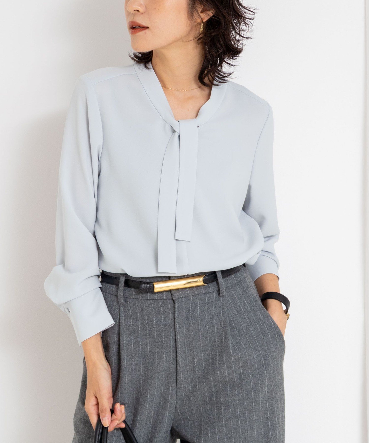 【ノーリーズ/NOLLEY'S】のウォッシャブルストレッチバックサテンボウタイブラウス インテリア・キッズ・メンズ・レディースファッション・服の通販 founy(ファニー) 　ファッション　Fashion　レディースファッション　Fashion for Women　トップス・カットソー　Cut & Sew Tops　シャツ・ブラウス・オフィスカジュアル　Elegant Blouses & Button-Ups　バッグ　Bags　2025年　2025　2025-2026秋冬・A/W　Autumn/Winter 2025–26 AW25–26　おすすめ　Recommended / Our Picks　インナー　Innerwear　ジャケット　Jacket, Outerwear　ストレッチ　Stretch, Stretchy Fabric　スーツ　Suit, Formalwear　グレイッシュブルー|ID: prp329100004724814 ipo3291000000034142725