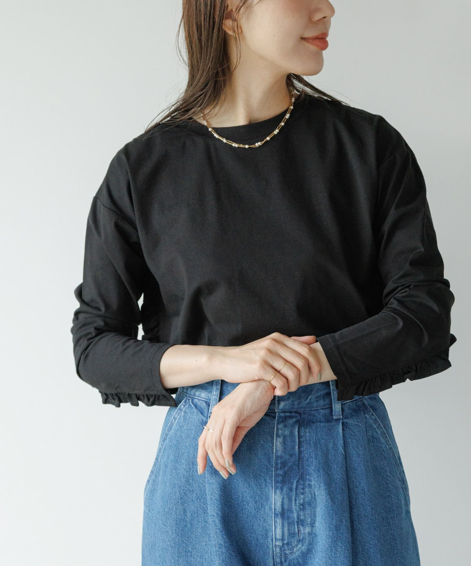 【サニーレーベル/Sonny Label / URBAN RESEARCH】の『WEB限定』バックミニフリルプルオーバー インテリア・キッズ・メンズ・レディースファッション・服の通販 founy(ファニー) 　ファッション　Fashion　レディースファッション　Fashion for Women　トップス・カットソー　Cut & Sew Tops　カジュアルプルオーバー・ニットトップス　Pullovers & Knit Tops / Casual Pullovers　バッグ　Bags　2025年　2025　2025-2026秋冬・A/W　Autumn/Winter 2025–26 AW25–26　冬　Winter / This Winter　おすすめ　Recommended / Our Picks　カットソー　Cut and Sewn Top　サロペット　Overalls, Salopette　シンプル　Simple, Minimal　デニム　Denim, Jeans Material　フリル　Frill, Ruffle　A/W・秋冬　Autumn/Winter　ブラック|ID: prp329100004724838 ipo3291000000034225331
