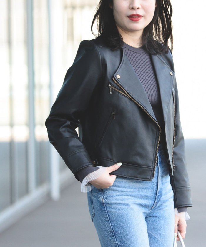 【ビームス ウイメン/BEAMS】のフェイクレザー ノーカラーブルゾン インテリア・キッズ・メンズ・レディースファッション・服の通販 founy(ファニー) https://founy.com/ ファッション Fashion レディースファッション Fashion for Women アウター Coat / Outerwear Collection ブルゾンジャケット・スポーティアウター Blouson Jackets おすすめ Recommended / Our Picks コンパクト Compact, Small Size ショート Short, Short Length バランス Balance, Style Balance フィット Fit, Slim Fit フェイクレザー Faux Leather, PU Leather フラワー Flower, Floral ブルゾン Blouson, Bomber Jacket プリント Print, Printed Pattern エレガント 上品 Elegant |ID: prp329100004724883 ipo3291000000034143016
