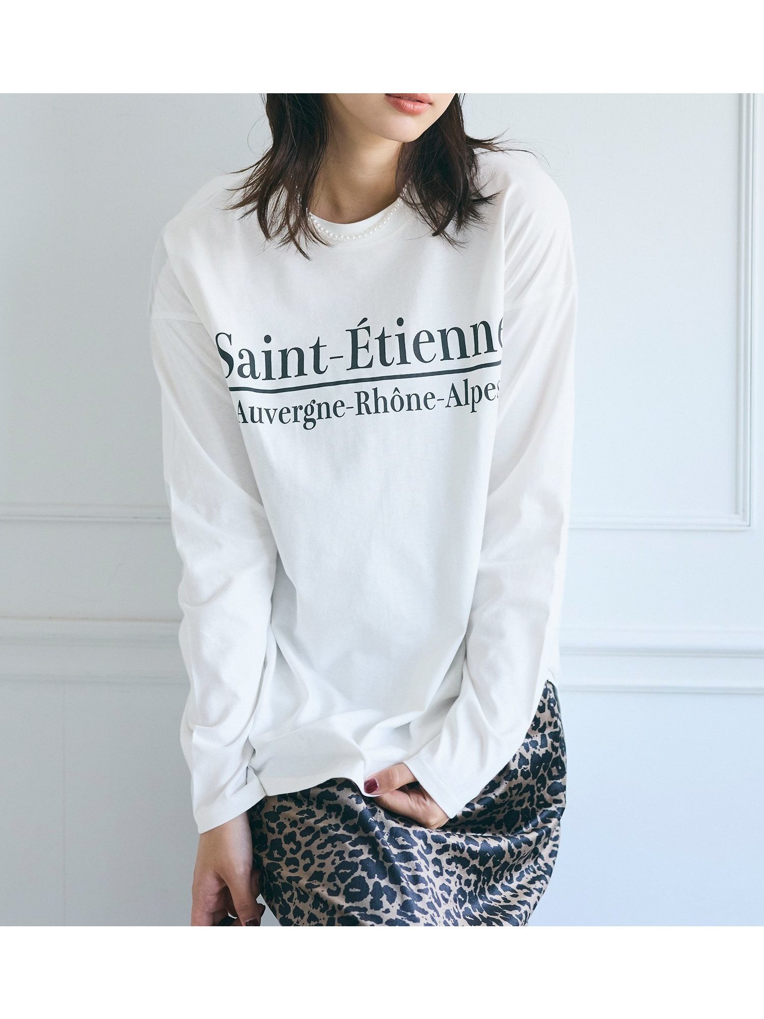 【コカ/COCA】のビックロゴTシャツ インテリア・キッズ・メンズ・レディースファッション・服の通販 founy(ファニー) 　ファッション　Fashion　レディースファッション　Fashion for Women　トップス・カットソー　Cut & Sew Tops　シャツ・ブラウス・オフィスカジュアル　Elegant Blouses & Button-Ups　ロングTシャツ・Tシャツ　Longline T-Shirts & Tees　インナー　Innerwear　クロップド　Cropped, Short Length　シンプル　Simple, Minimal　ジャケット　Jacket, Outerwear　デニム　Denim, Jeans Material　長袖　Long Sleeve, Full Sleeve　ビッグ　Big, Oversized　プリント　Print, Printed Pattern　ポケット　Pocket, Pocket Detail　ワイド　Wide, Wide Fit　2025年　2025　2025-2026秋冬・A/W　Autumn/Winter 2025–26 AW25–26　C|ID: prp329100004724885 ipo3291000000035045661