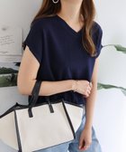【アンドミー/andme】のVネック フレンチスリーブ ニットソー トップス 人気、トレンドファッション・服の通販 founy(ファニー) ファッション Fashion レディースファッション Fashion for Women トップス・カットソー Cut & Sew Tops ニット Knit Tops & Sweaters Vネックトップス V-Neck Tops / V-Cut Neckline Shirts スリーブ Sleeve, Long Sleeve / Short Sleeve ニットソー Knit-Sewn, Cut & Sew Knit バランス Balance, Style Balance フレンチ French, French Style 人気 Popular, Best Seller thumbnail ネイビー|ID: prp329100004725561 ipo3291000000034583187