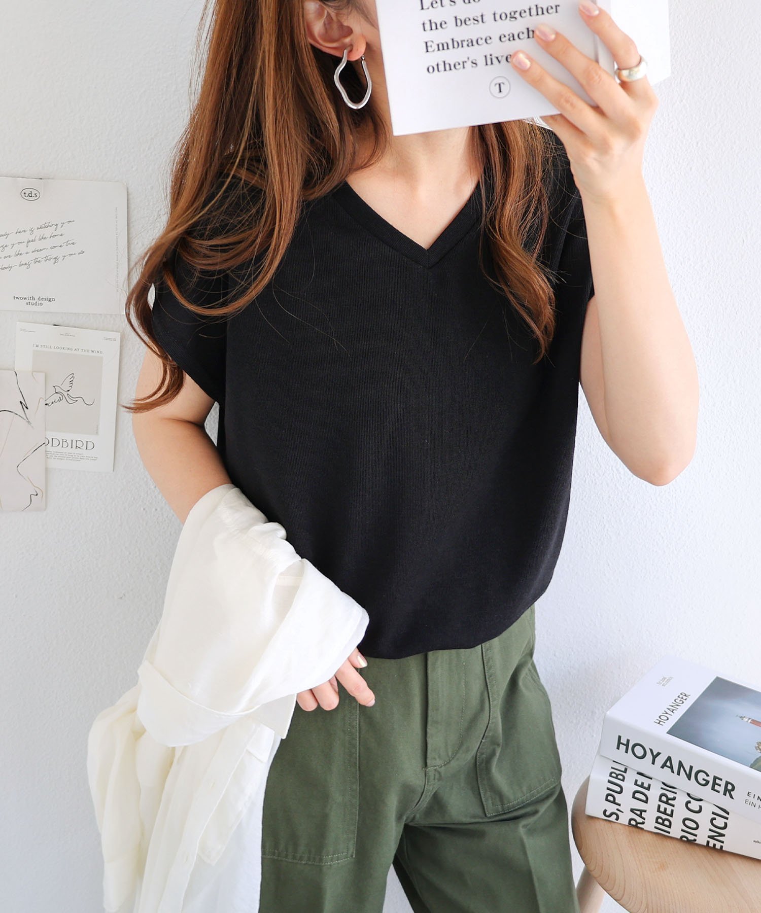 【アンドミー/andme】のVネック フレンチスリーブ ニットソー トップス インテリア・キッズ・メンズ・レディースファッション・服の通販 founy(ファニー) ファッション Fashion レディースファッション Fashion for Women トップス・カットソー Cut & Sew Tops ニット Knit Tops & Sweaters Vネックトップス V-Neck Tops / V-Cut Neckline Shirts スリーブ Sleeve, Long Sleeve / Short Sleeve ニットソー Knit-Sewn, Cut & Sew Knit バランス Balance, Style Balance フレンチ French, French Style 人気 Popular, Best Seller ブラック|ID: prp329100004725561 ipo3291000000034583190