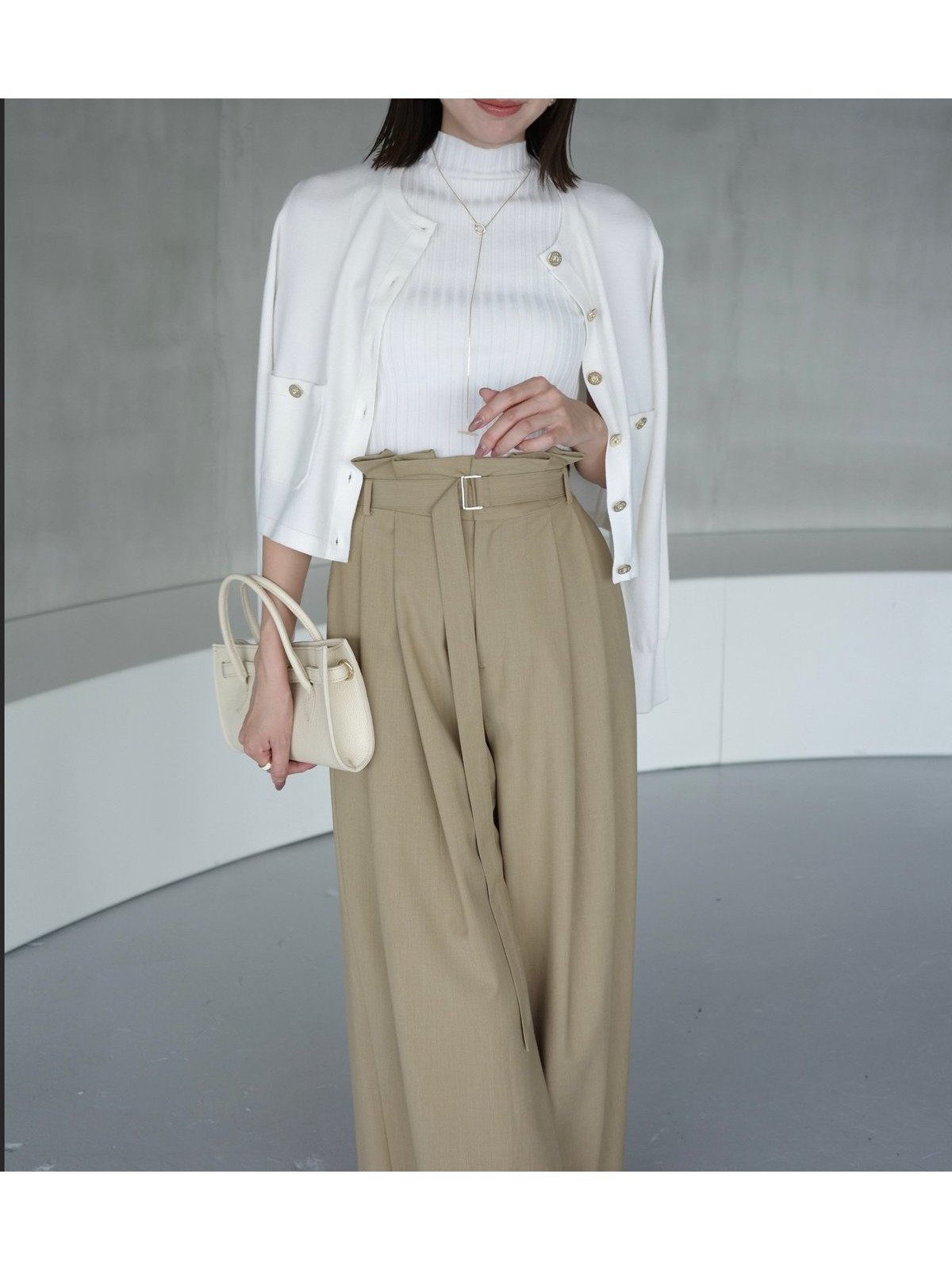 【アニュアンス/anuans】のベーシックウールニットカーディガン インテリア・キッズ・メンズ・レディースファッション・服の通販 founy(ファニー) ファッション Fashion レディースファッション Fashion for Women トップス・カットソー Cut & Sew Tops ニット Knit Tops & Sweaters カーディガン・羽織り Layered Style Cardigans イタリア Italy カーディガン Cardigan, Knitwear ベーシック Basic, Essential ラグジュアリー Luxury, Elegant エレガント 上品 Elegant 今季 This Season, Current Season 夏 Summer IVORY|ID: prp329100004725592 ipo3291000000034559065