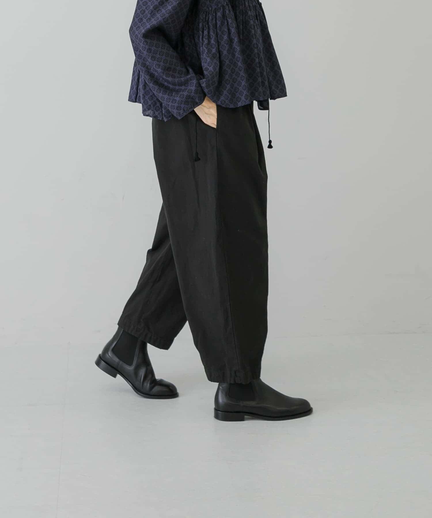 【かぐれ/kagure / URBAN RESEARCH】のコットンクロップドパンツ インテリア・キッズ・メンズ・レディースファッション・服の通販 founy(ファニー) 　ファッション　Fashion　レディースファッション　Fashion for Women　パンツ　Pants & Trousers　クロップド　Cropped, Short Length　シンプル　Simple, Minimal　デニム　Denim, Jeans Material　バランス　Balance, Style Balance　ボトム　Bottoms, Lower Wear　ポケット　Pocket, Pocket Detail　ワイド　Wide, Wide Fit　A/W・秋冬　Autumn/Winter　冬　Winter / This Winter　おすすめ　Recommended / Our Picks　2025年　2025　2025-2026秋冬・A/W　Autumn/Winter 2025–26 AW25–26　ブラック|ID: prp329100004725741 ipo3291000000034630670